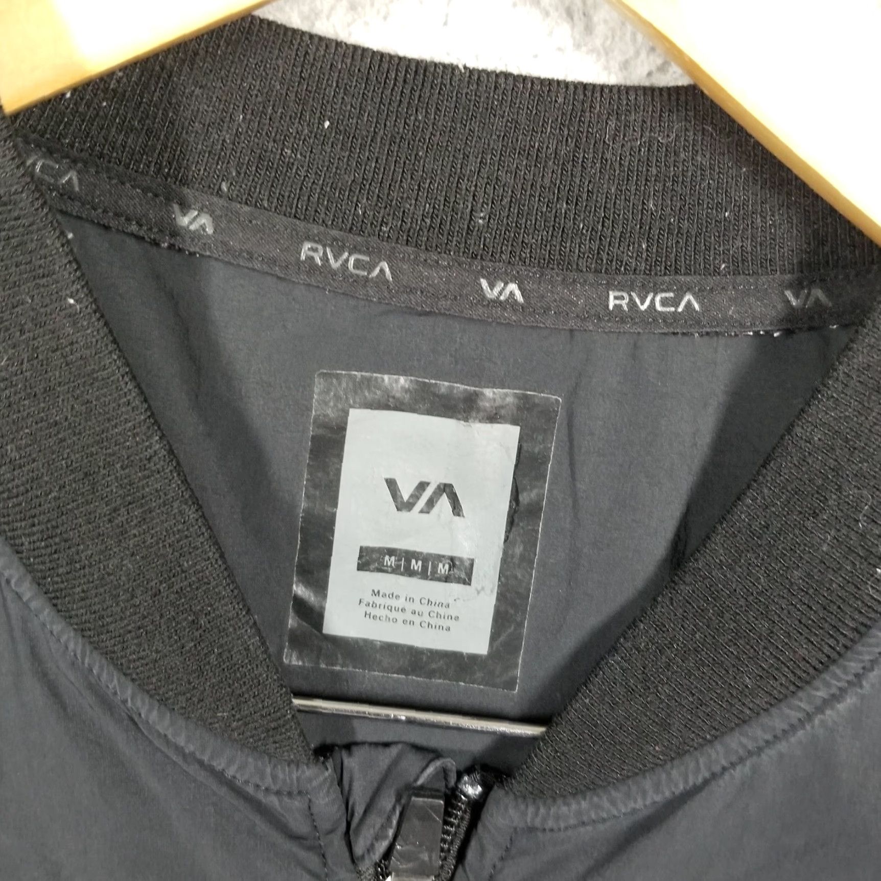 RVCA RVCA Men's SPORT BOMBER Jacket Medium Black Resin Skater Surf Surfing Size US M / EU 48-50 / 2 - 2 Thumbnail