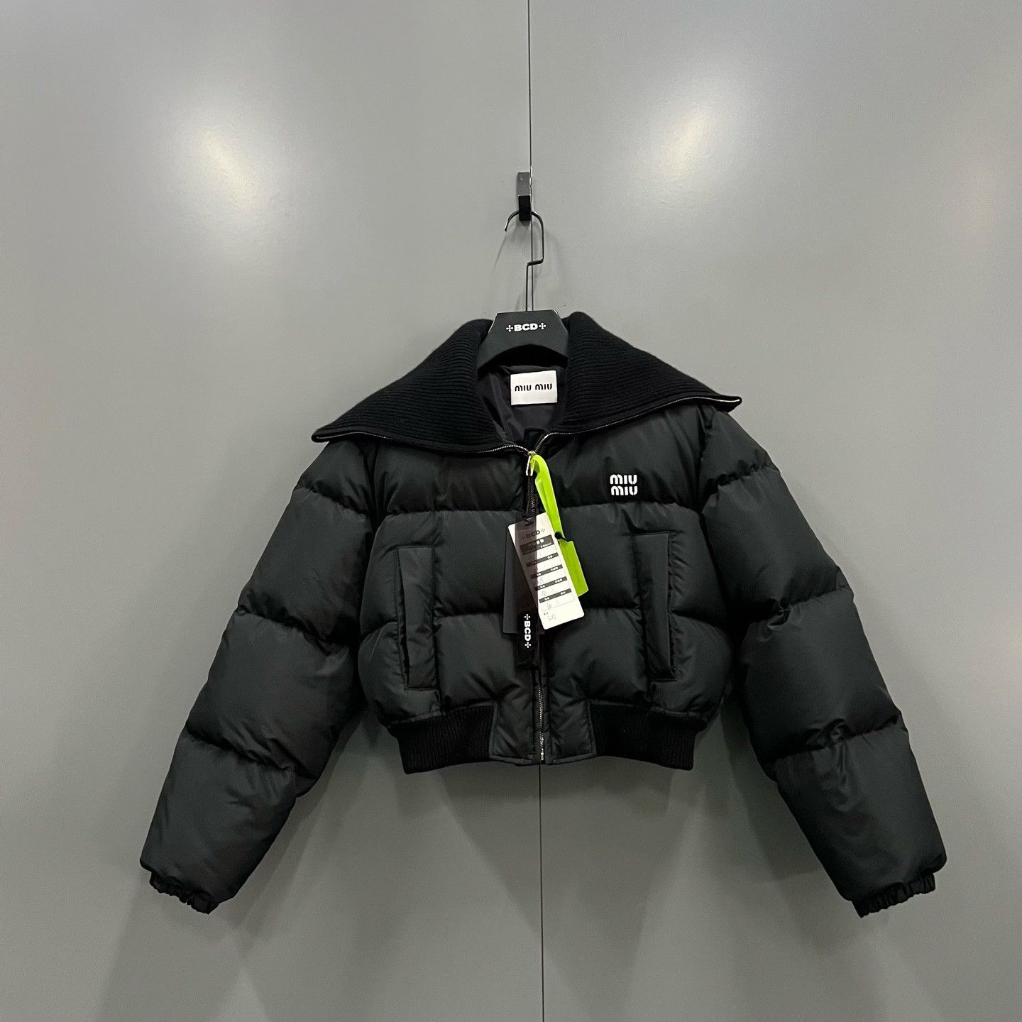 Miu Miu Miu Miu Cropped Black Jacket it_40 Women Size S / US 4 / IT 40 - 1 Thumbnail