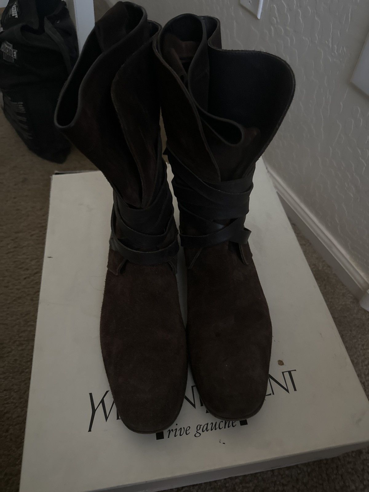 Yves Saint Laurent Yves Saint Laurent Suede Boots Size US 11 / EU 44 - 2 Thumbnail