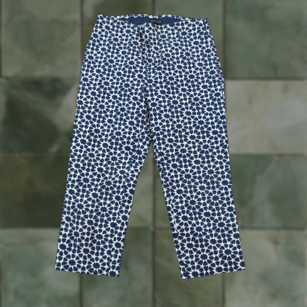 Talbots Talbots Blue White Pants Womens Petite Size 4 Chatham Crop Straight Leg Stretch Size 27" / US 4 / IT 40 - 1 Thumbnail