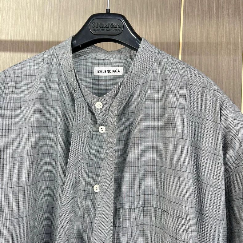 Balenciaga Balenciaga size 32 Back Letter Streamer Shirt 2502-Nextarro Size US M / EU 48-50 / 2 - 3 Thumbnail