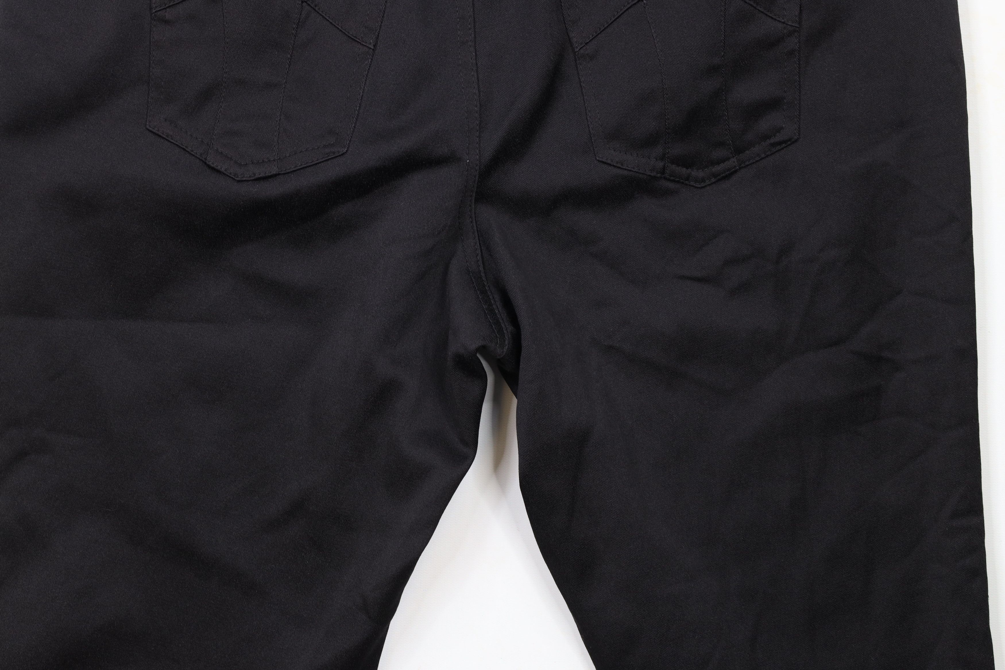 Vintage Vintage 90s Tripp NYC Skull Goth Capris Shorts Black Size 34" / US 12 / IT 48 - 10 Thumbnail