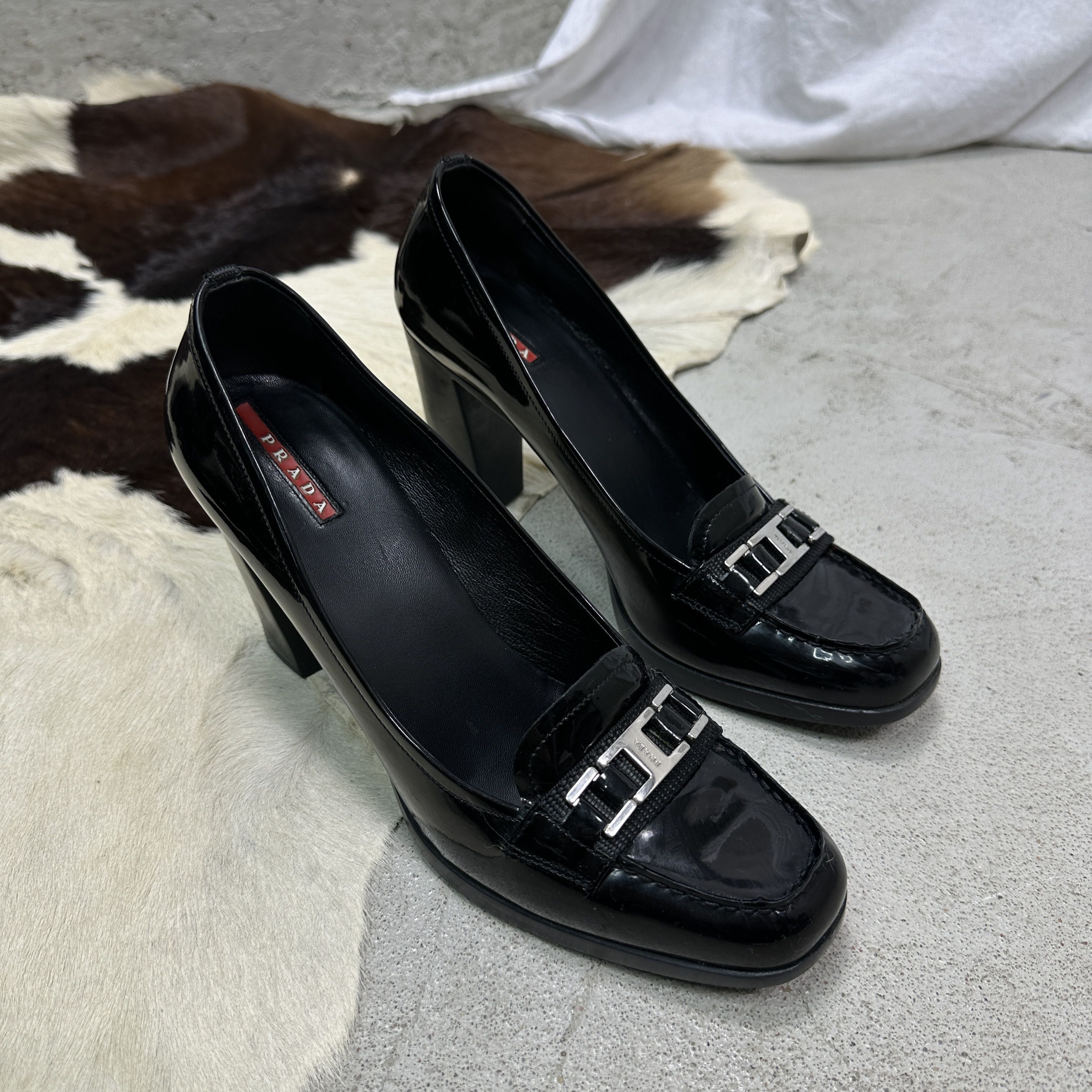 Prada Vintage Avant Garde Old Money Prada Heeled Mocassins Y2K Size US 9 / IT 39 - 2 Thumbnail