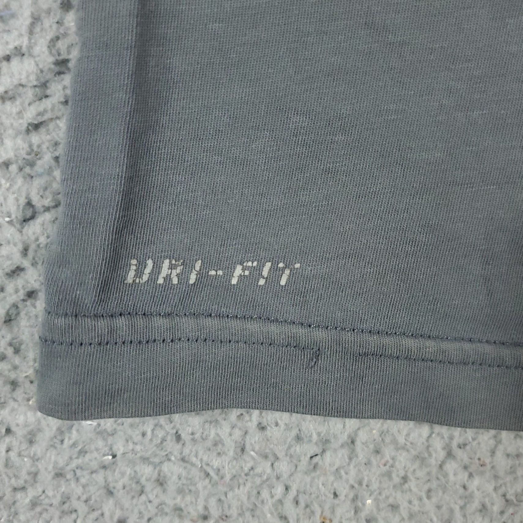 Nike Nike Dri Fit Gray Casual T-Shirt Unisex Adult Medium Short Sleeve Sports Mens Size US M / EU 48-50 / 2 - 4 Thumbnail