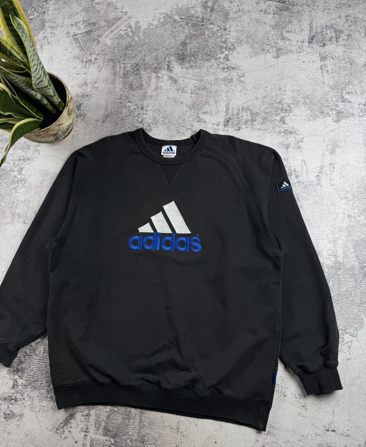 Adidas Adidas Vintage Men’s Cotton Large Crew Neck 90s Embroidered Sweatshirt Pullover Size US L / EU 52-54 / 3 - 3 Thumbnail