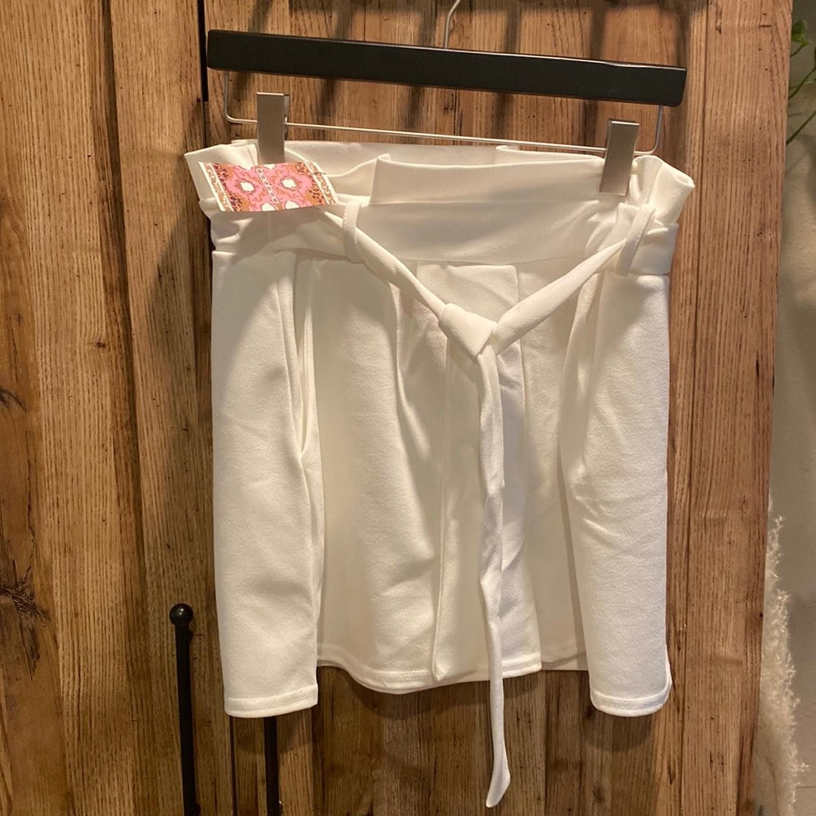 Boohoo Boohoo white shorts Size 30" / US 8 / IT 44 - 1 Thumbnail