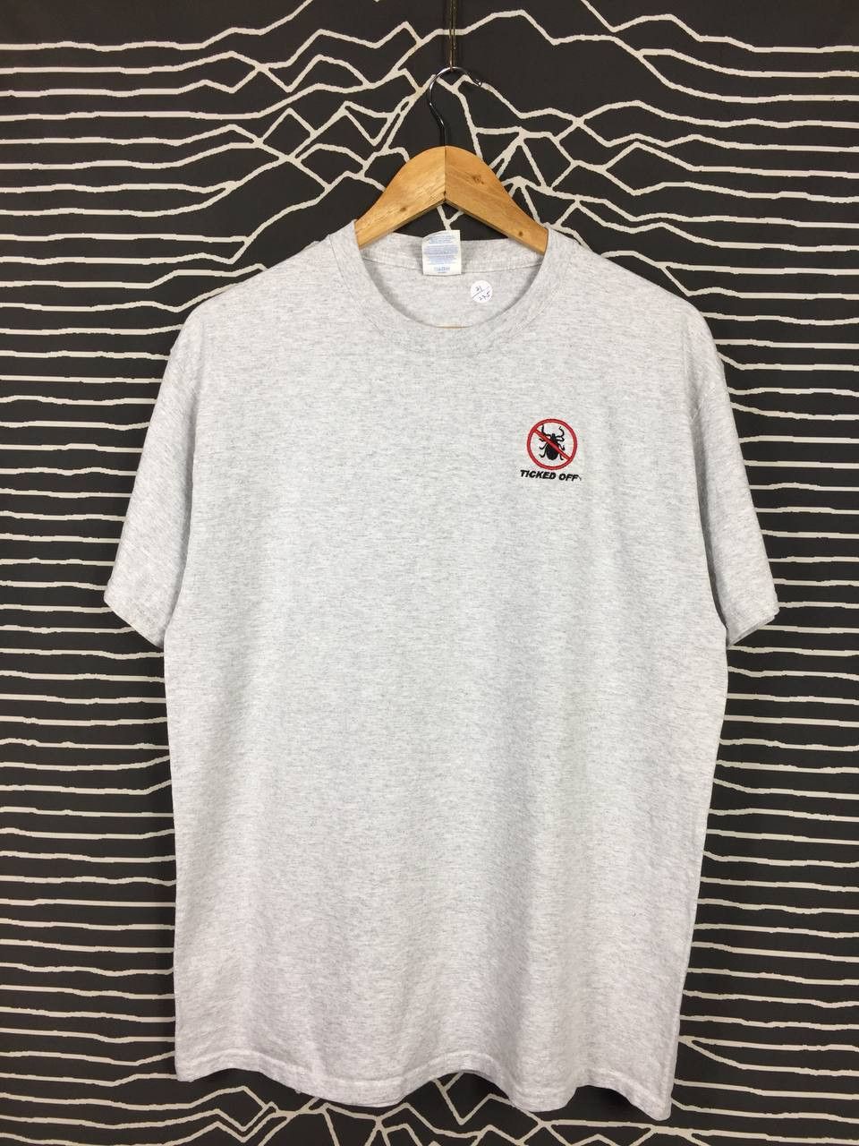 Vintage Ticked Off Embroidered Logo Warning Sign Essential Tee Size US L / EU 52-54 / 3 - 2 Thumbnail