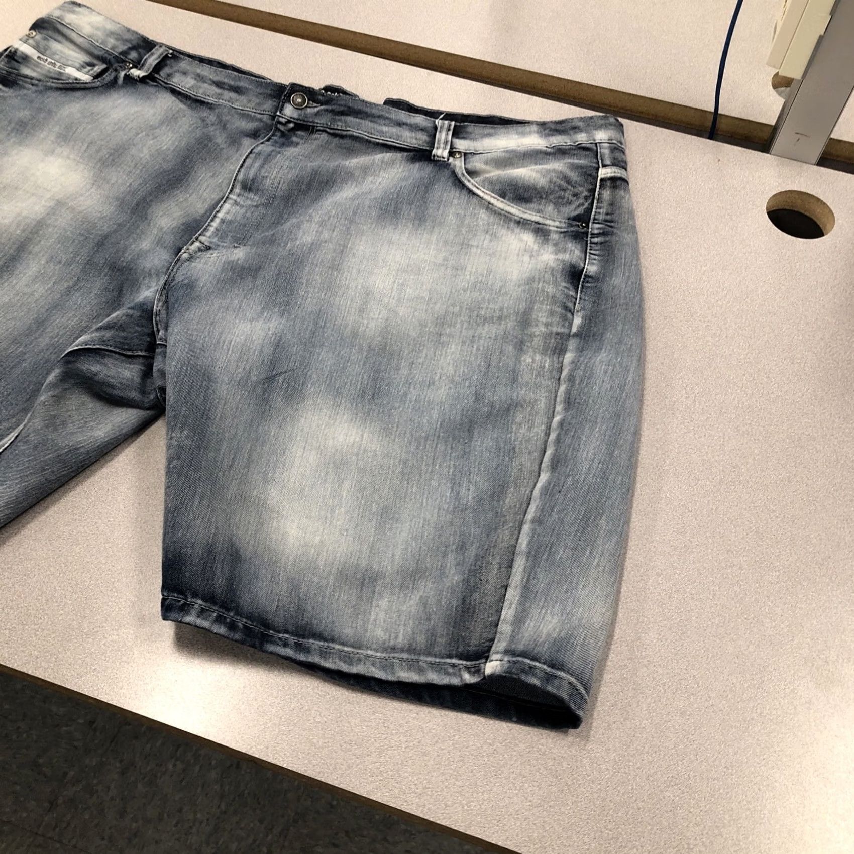 Ecko Unltd. VINTAGE Mens Ecko Unltd Bermuda Shorts Jeans Blue Stone Wash 50 Big & Tall Hip Hop Mens Size US 34 / EU 50 - 4 Thumbnail