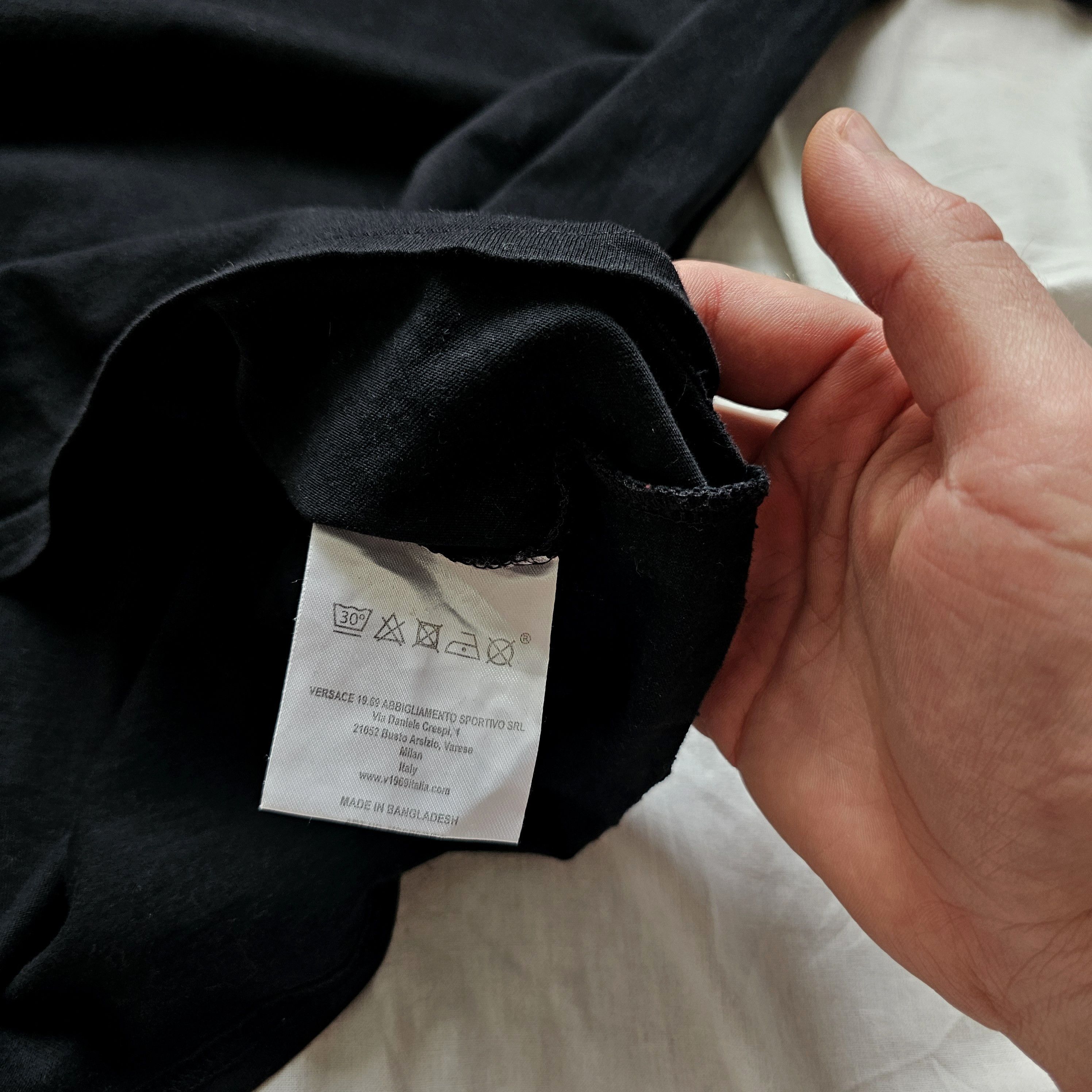 Versace × Vintage Versace vintage black tee Size US XL / EU 56 / 4 - 5 Thumbnail
