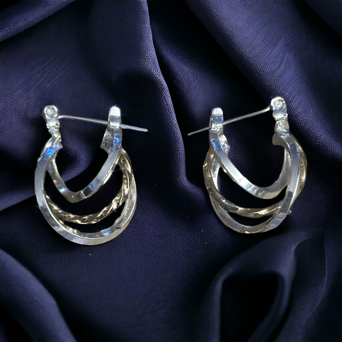 Other Two tone intertwined hoop earrings Size ONE SIZE - 1 Thumbnail