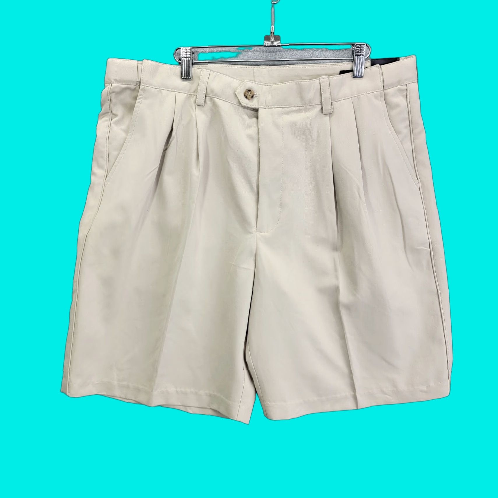 Izod Izod Golf Shorts Size 40 Classic Fit beige stain free microfiber nwt Size US 40 / EU 56 - 1 Thumbnail