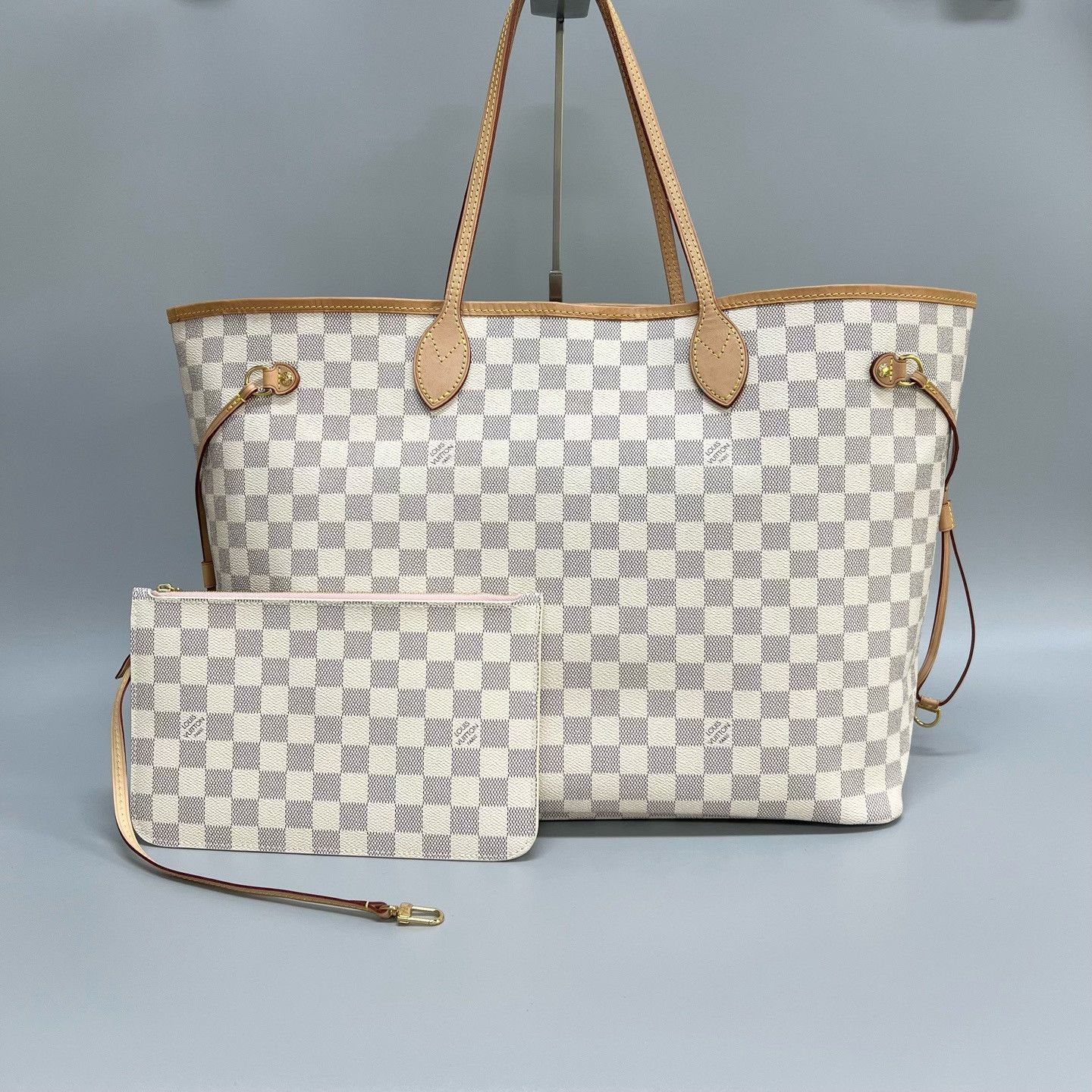 Louis Vuitton Pre-loved Bag Very good condition Size ONE SIZE - 1 Thumbnail