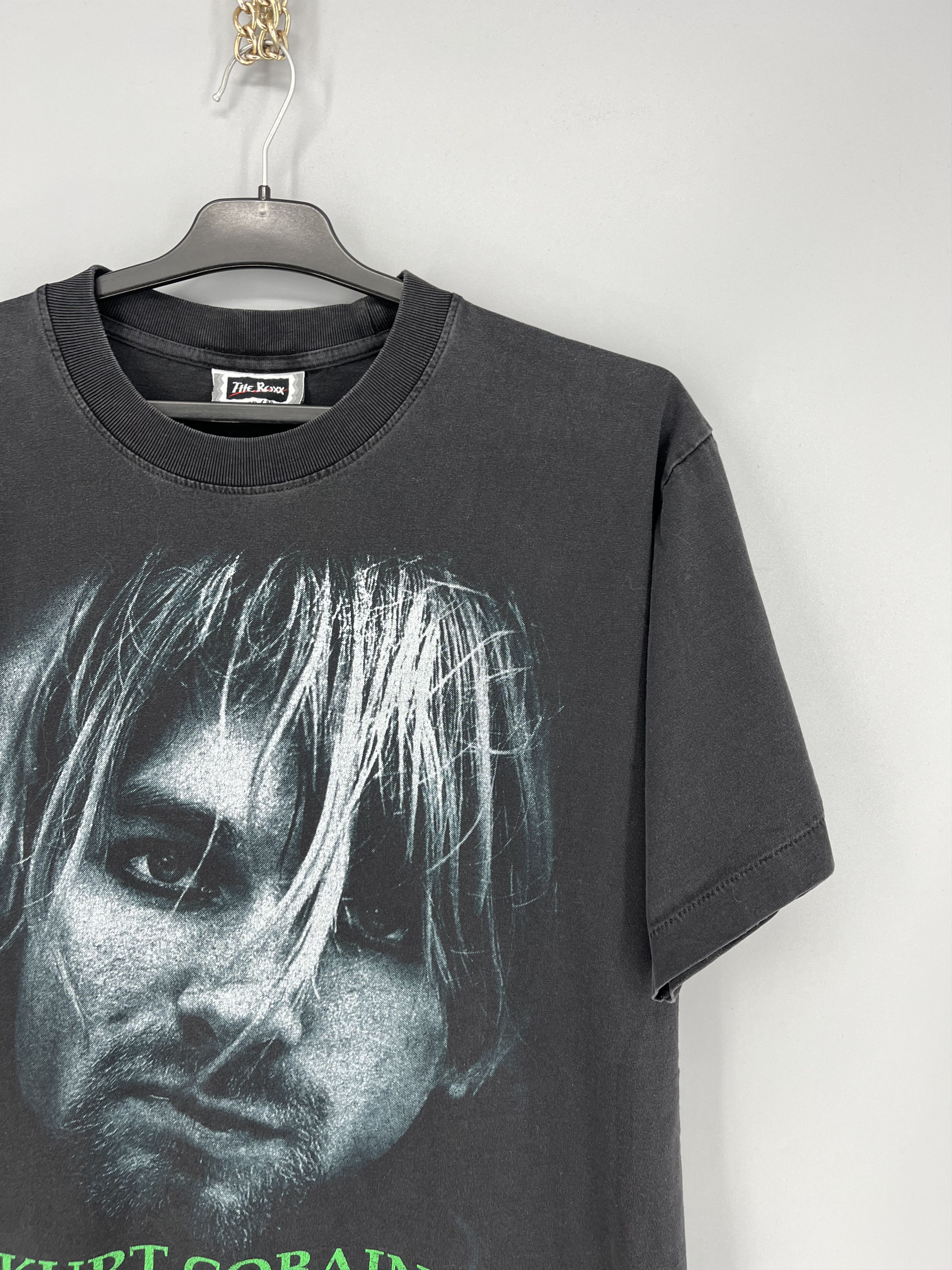 Vintage Vintage Kurt Cobain 1967 1994 The Roxx T Shirt L Black Size US L / EU 52-54 / 3 - 5 Thumbnail