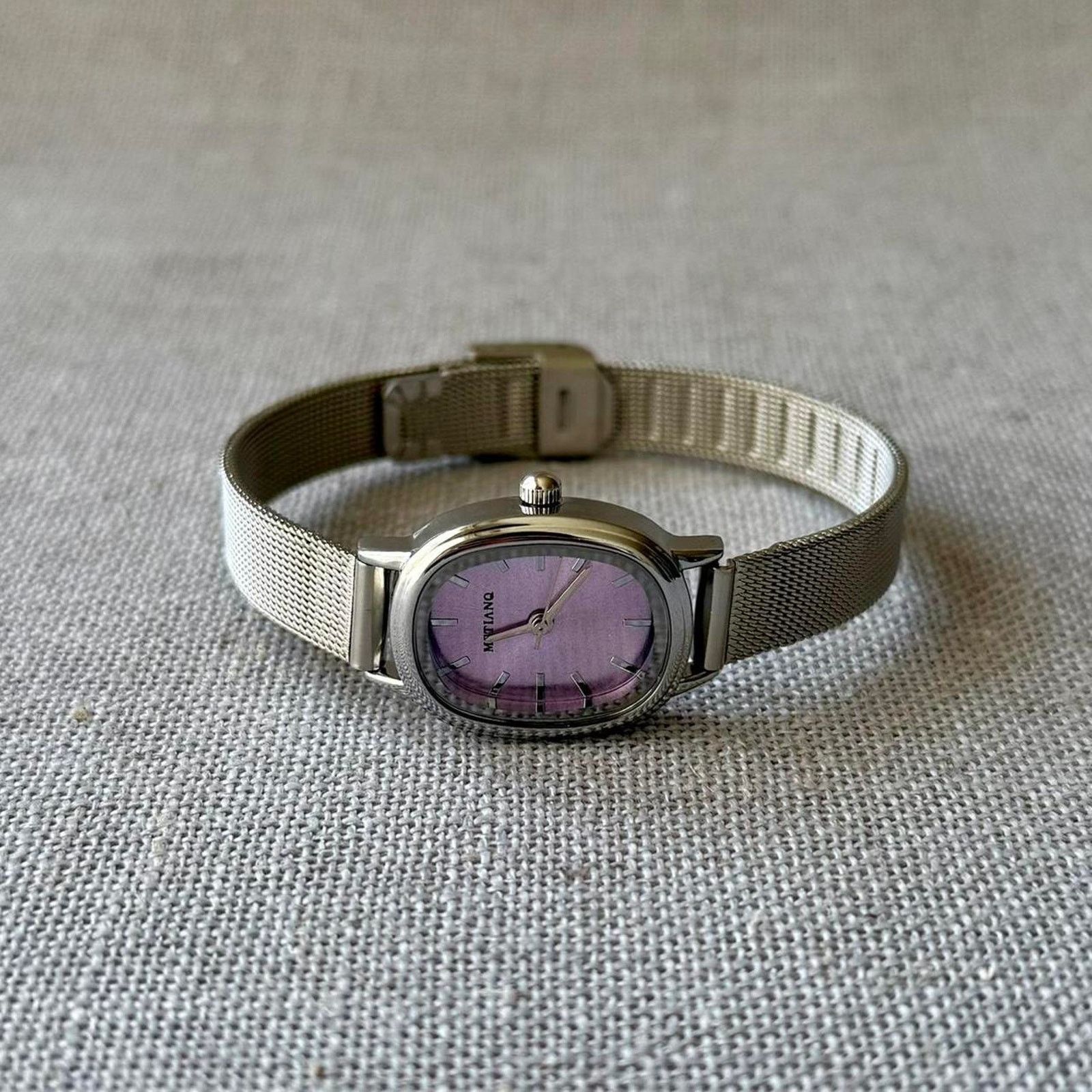 Other Elegant silver vintage style watch WMNS2 Size ONE SIZE - 1 Thumbnail