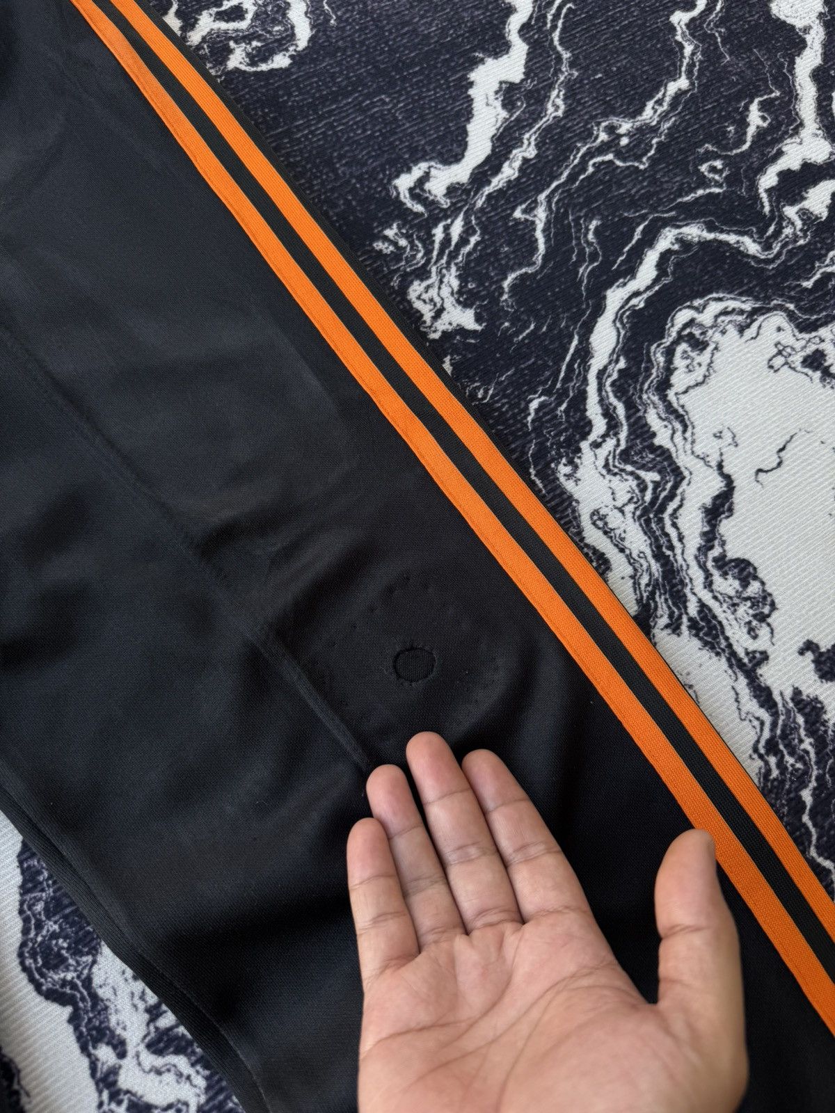 Adidas × Japanese Brand × Vintage Vintage adidas descente trackpants black orange Size US 30 / EU 46 - 7 Thumbnail