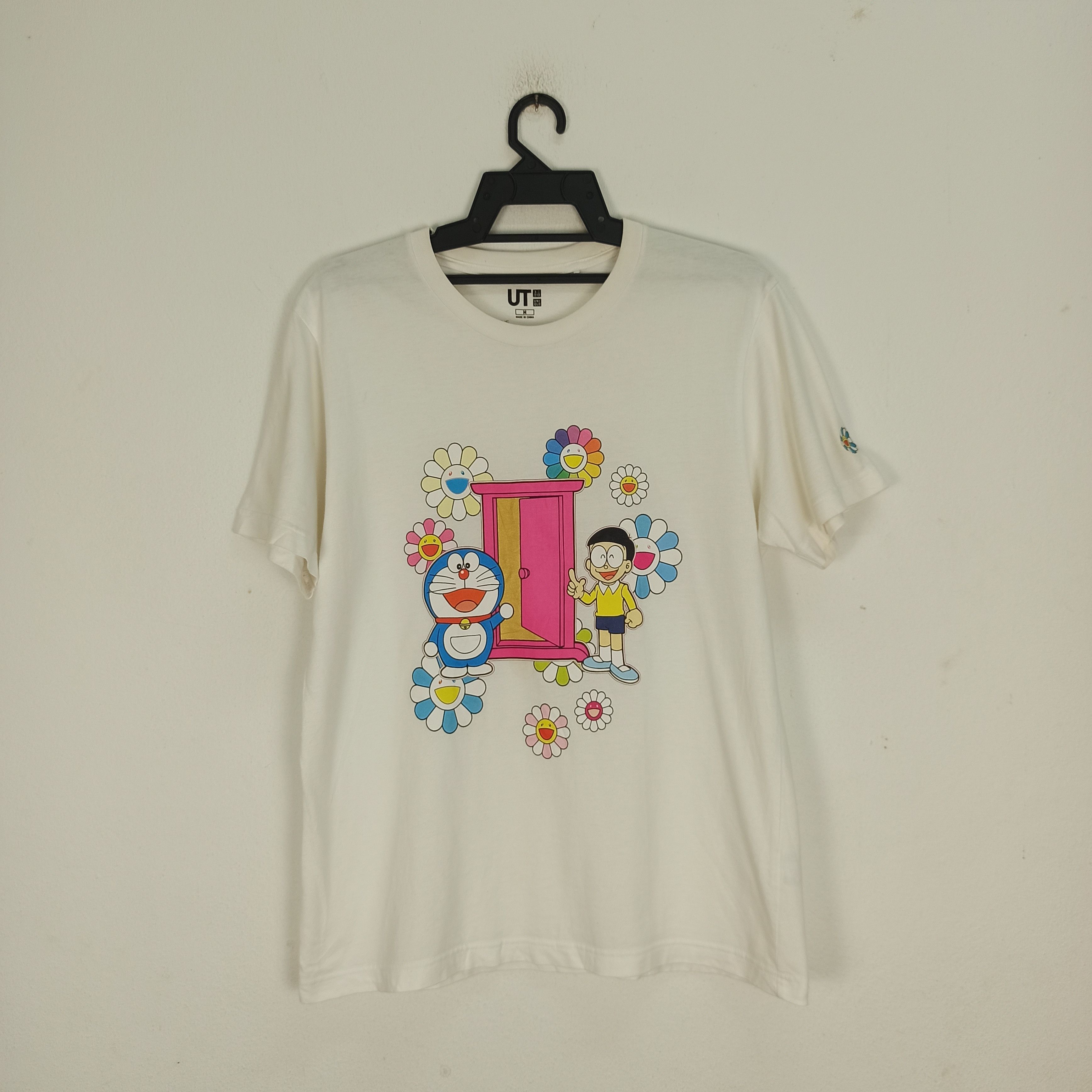 Doraemon X Takashi Murakami Tshirt Uniqlo