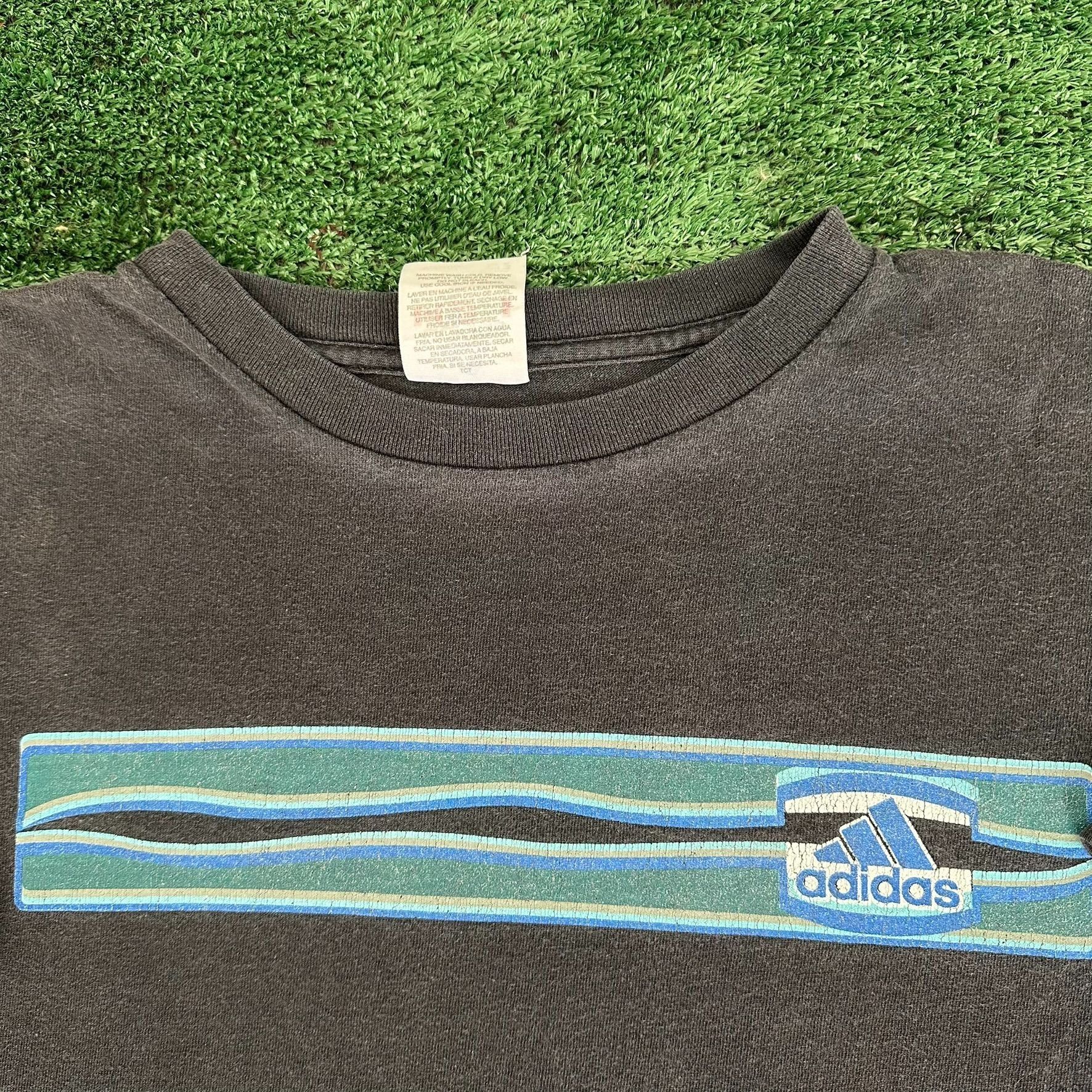 Adidas Vintage 90s Adidas Wavy Chest Stripe T-Shirt Boxy Sun Faded Size US XL / EU 56 / 4 - 2 Thumbnail