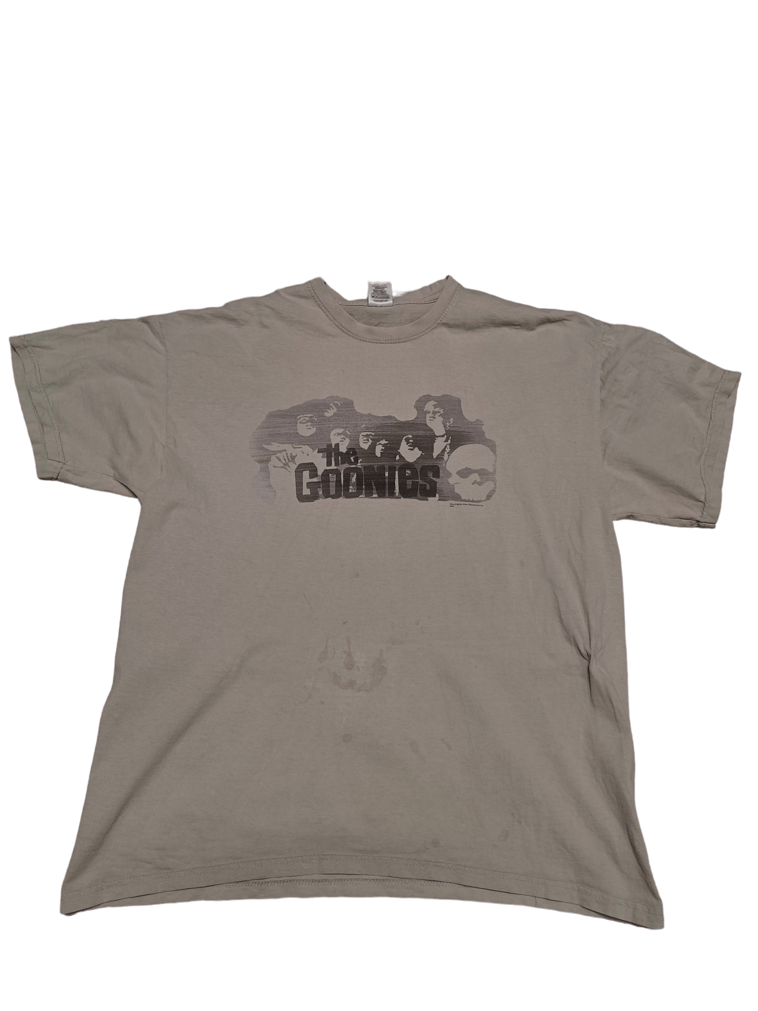 Fruit Of The Loom THE GOONIES VINTAGE 2008 FOTL MOVIE DIRTY TEE Size US XL / EU 56 / 4 - 1 Thumbnail