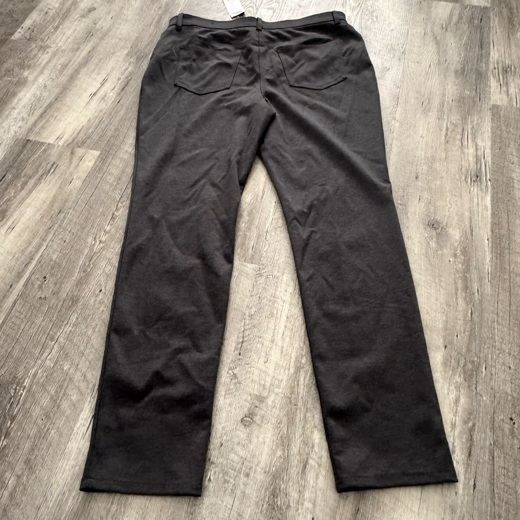 Vintage Chicos The So Slimming Peyton Pant 1 Short Gray Dress Pants Slim Tapered Flat Front Zip Casual Business Girls Womens 33 in Waist Short Size 25" / US 0 / IT 36 - 3 Thumbnail