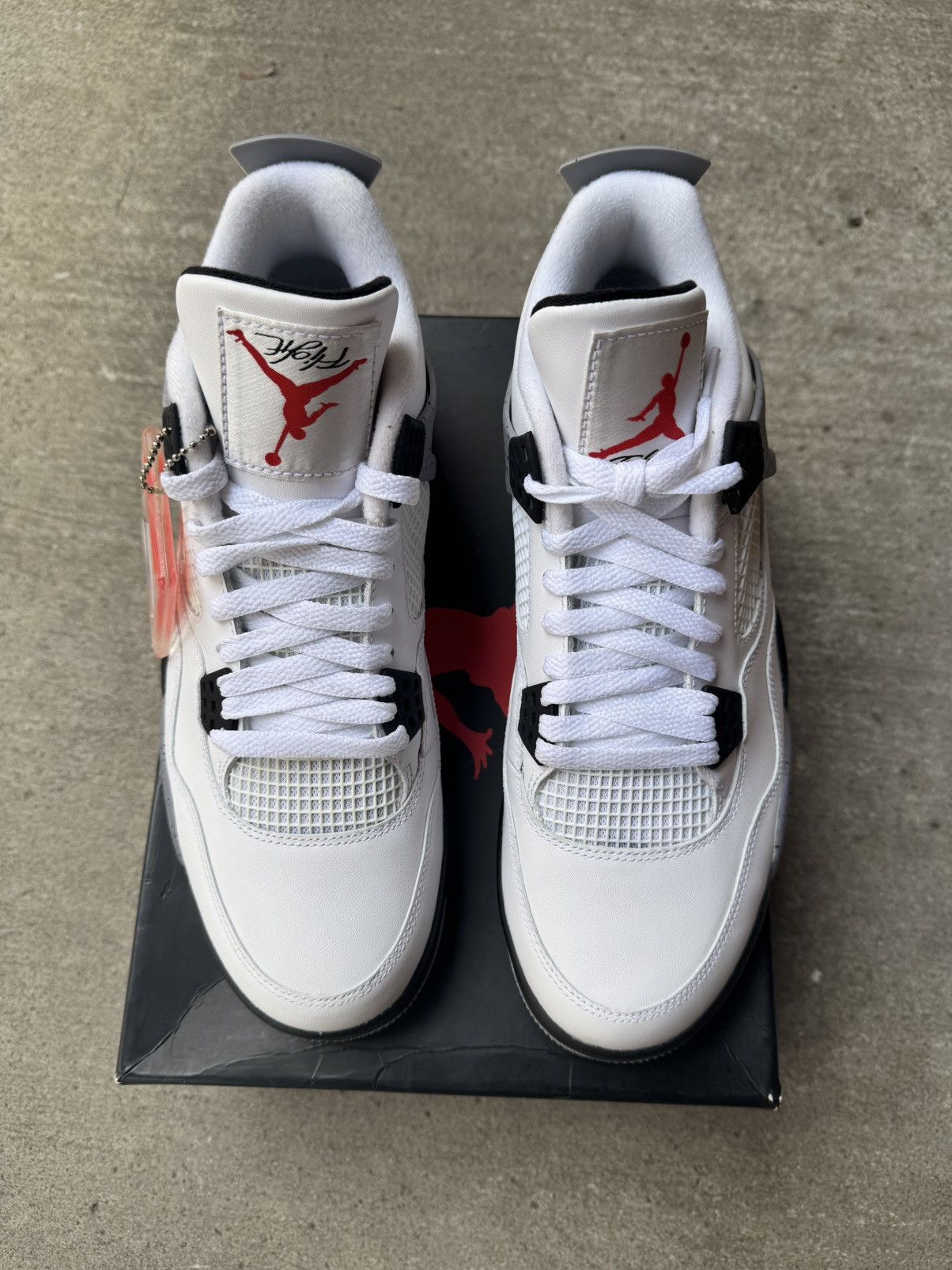 Jordan Brand * FACTORY ERROR * JORDAN 4 RETRO WHITE CEMENT 2012 SIZE 10.5 Size US 10.5 / EU 43-44 - 4 Thumbnail