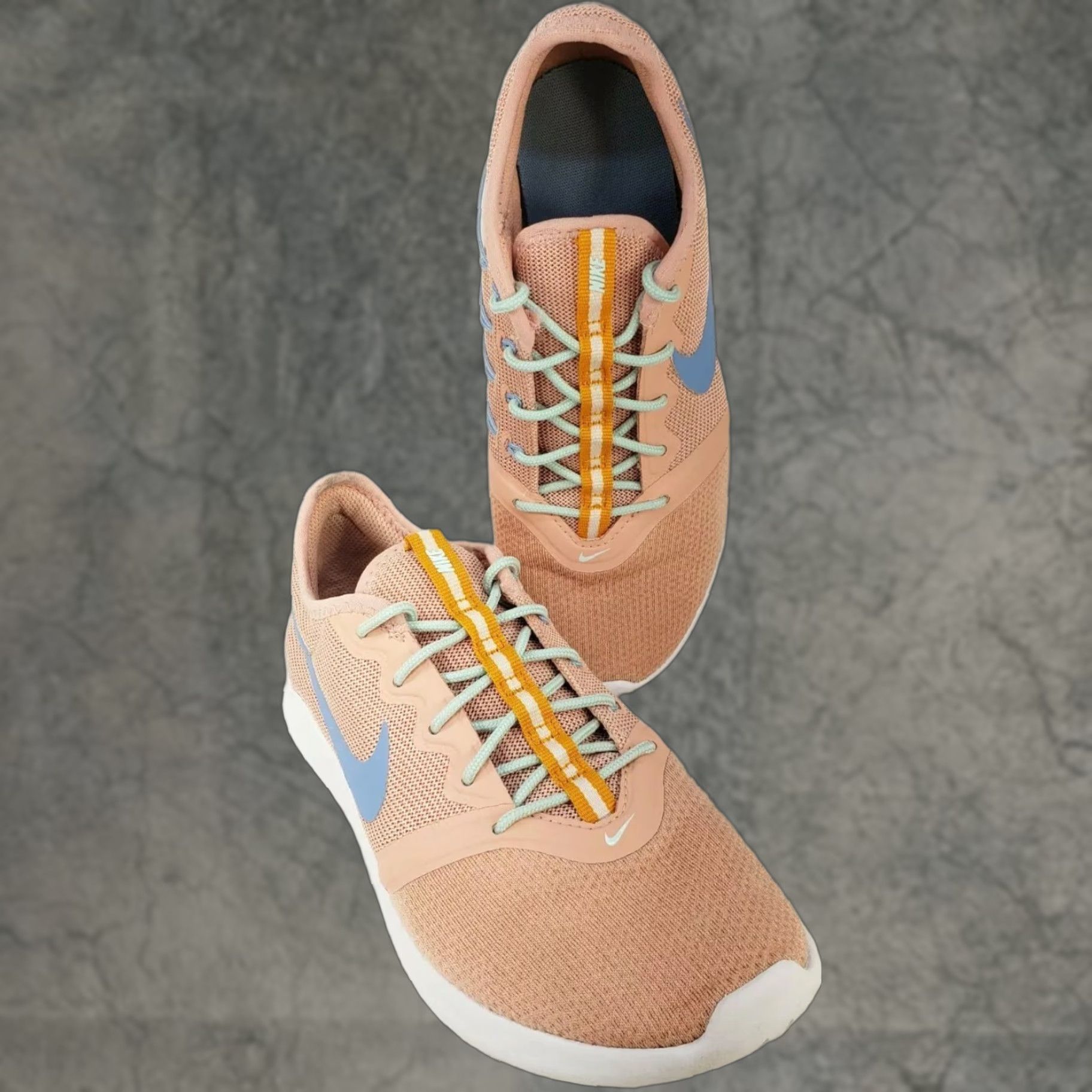 Nike VINTAGE Nike VTR Coral Orange Stardust Canvas Sneakers Womens 6.5M AT4345 600 Size US 7 / IT 37 - 1 Thumbnail