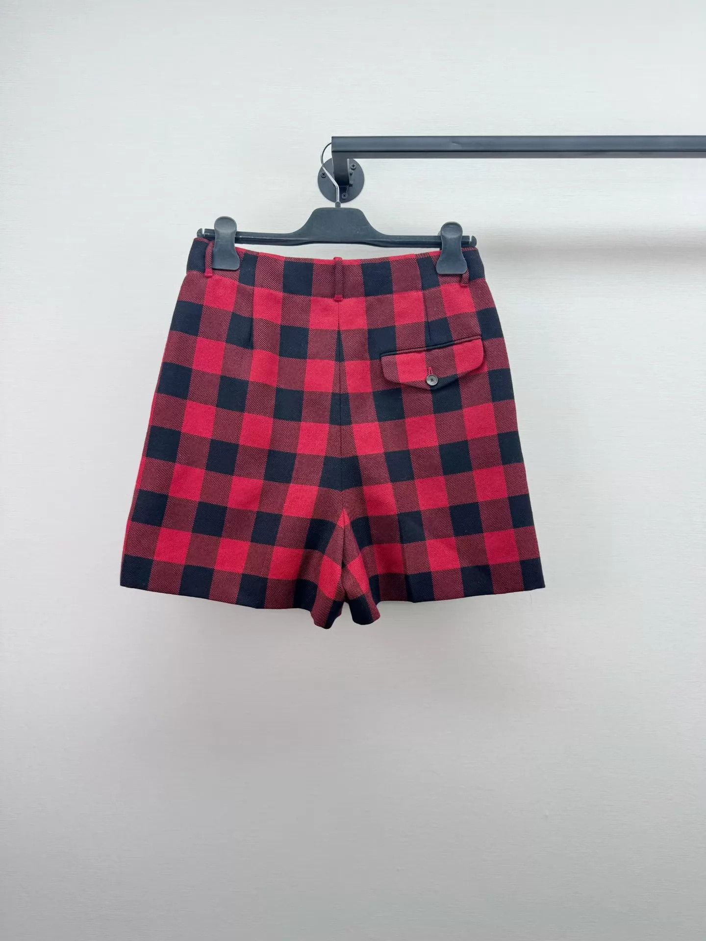 Dior Dior Wool Silk Shorts 38 Worn Once Like New Size 27" / US 4 / IT 40 - 7 Thumbnail