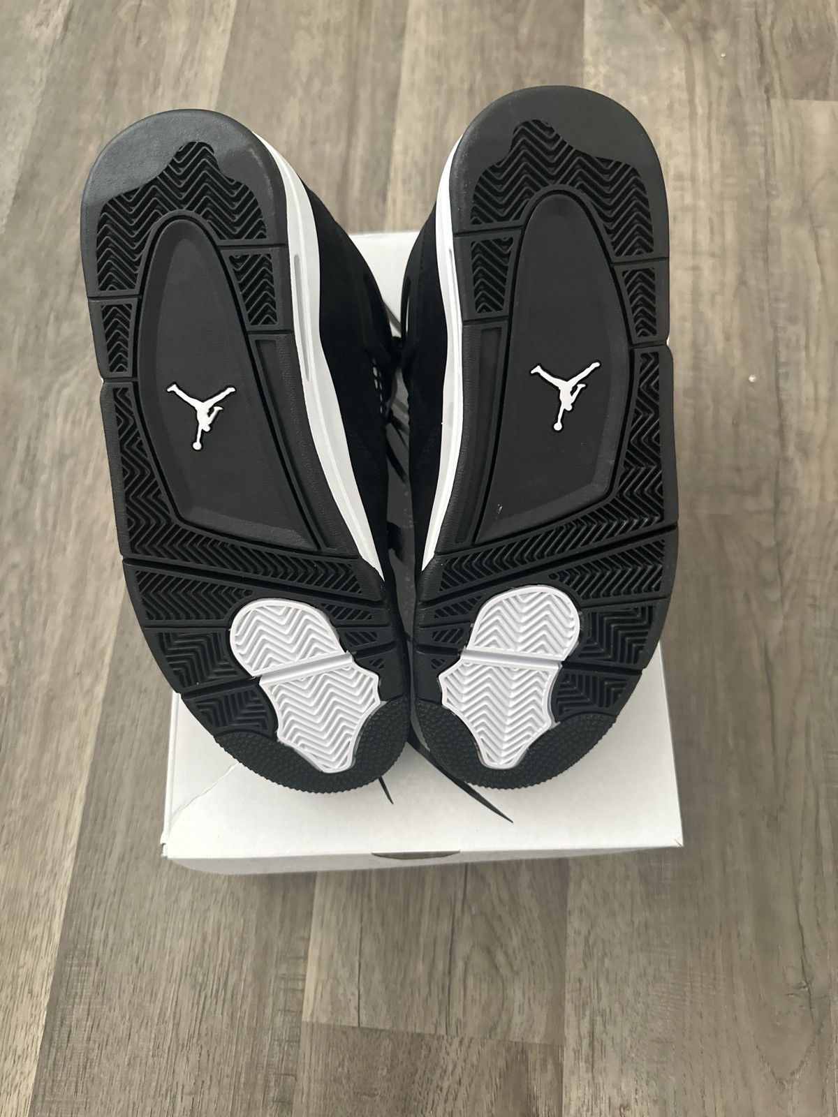 Jordan Brand Nike Air Jordan 4 “White Thunder” Size US 8.5 / EU 41-42 - 3 Thumbnail