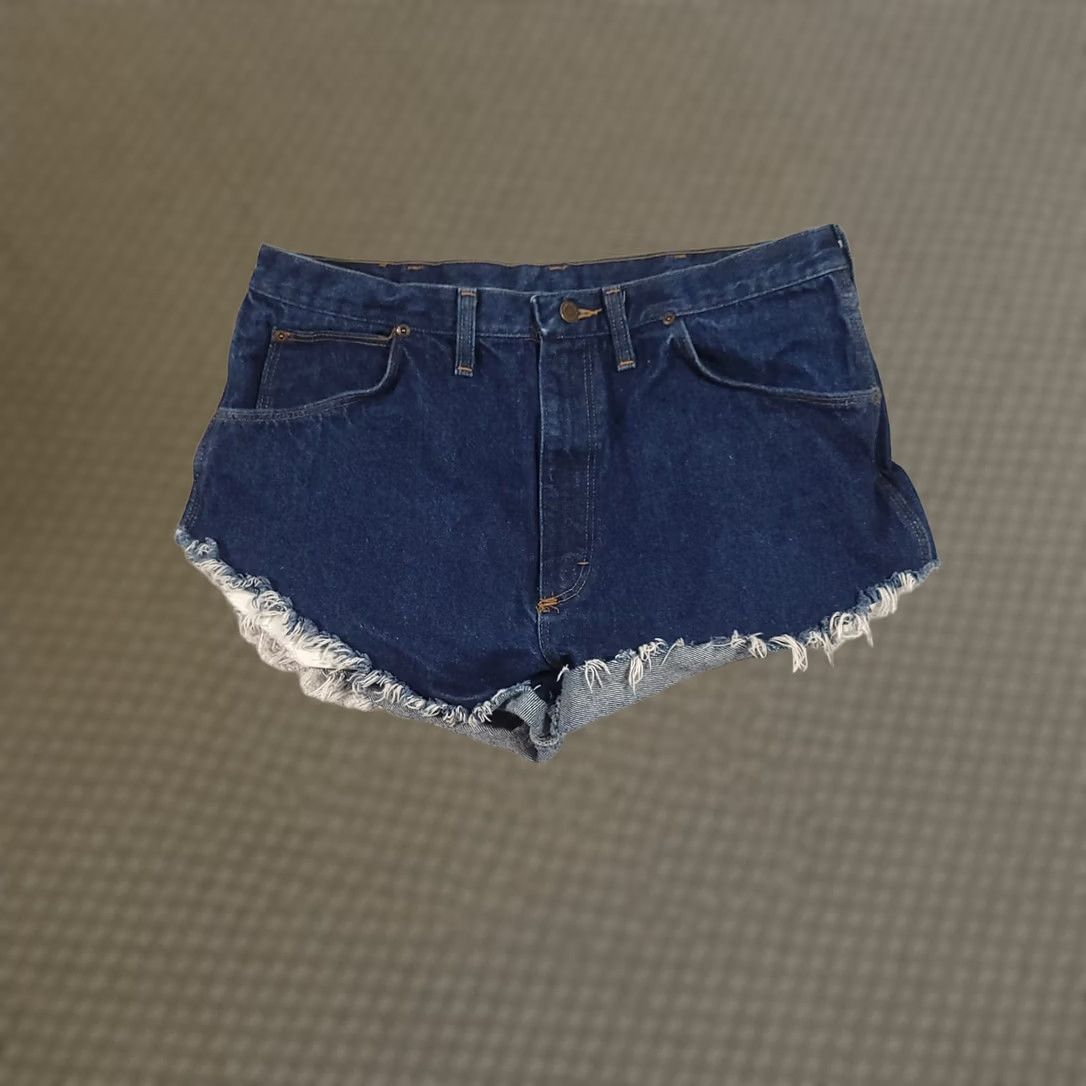Wrangler Wrangler Women's Medium Wash DIY Daisy Duke Frayed Cut Off Shorts 38 Waist Size 26" / US 2 / IT 38 - 1 Thumbnail