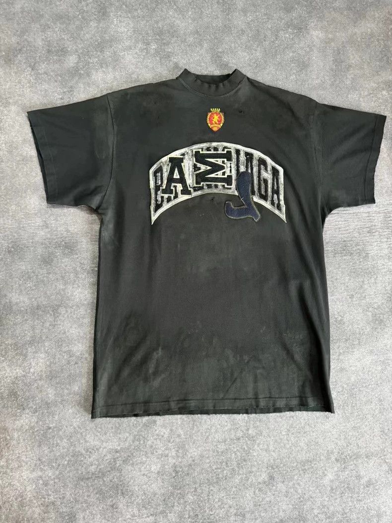 Balenciaga Balenciaga Distressed Manchester United Tee- dmc Size US XS / EU 42 / 0 - 1 Thumbnail