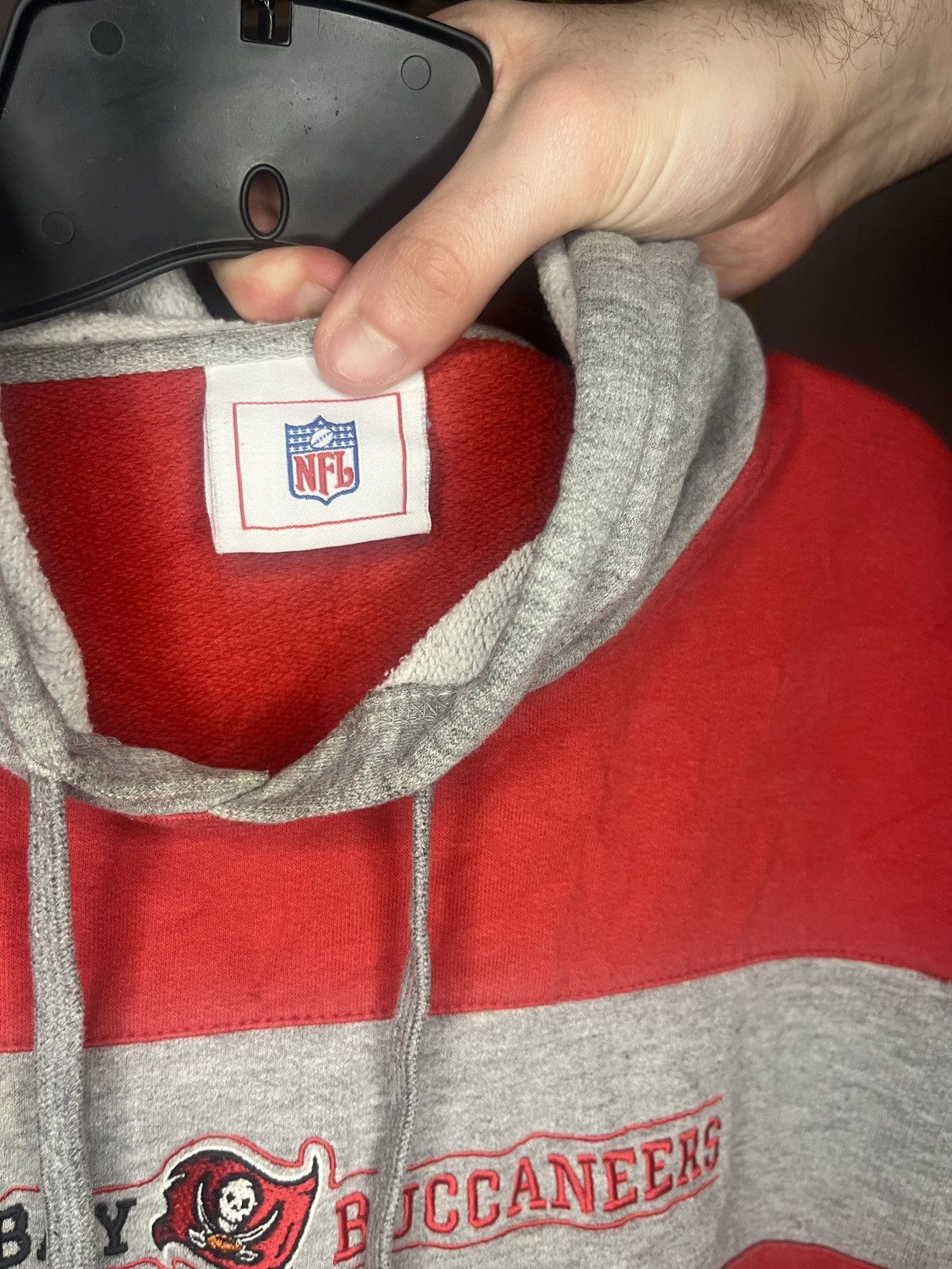 NFL NFL Tampa Bay Buccaneers Pullover 2 Tone Hoodie Side Pockets Size US XL / EU 56 / 4 - 8 Thumbnail
