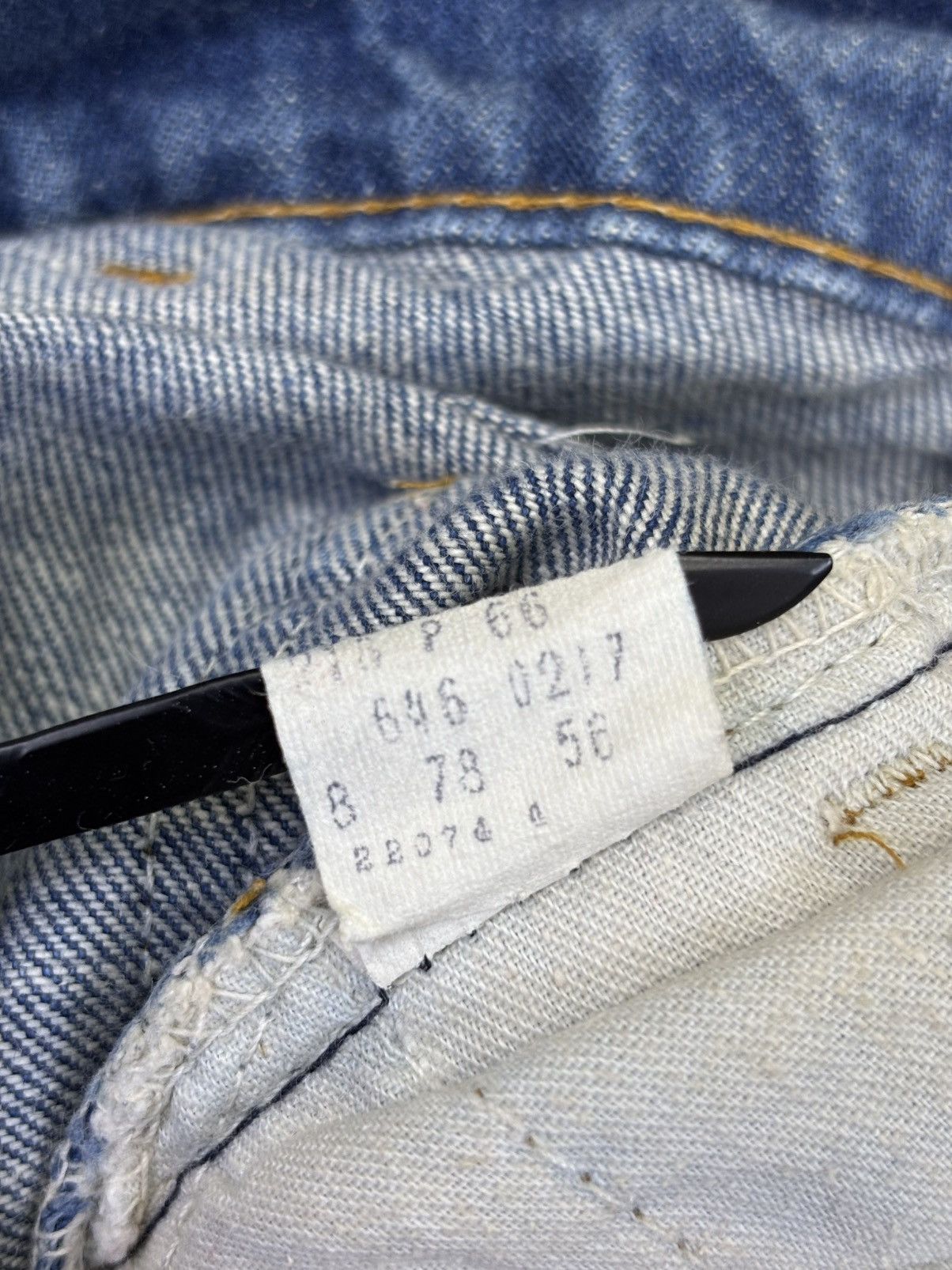 Levi's 💥Vintage💥80s Levis 646 Blue Wash Bell Bottom Denim K2 Size US 29 - 13 Thumbnail