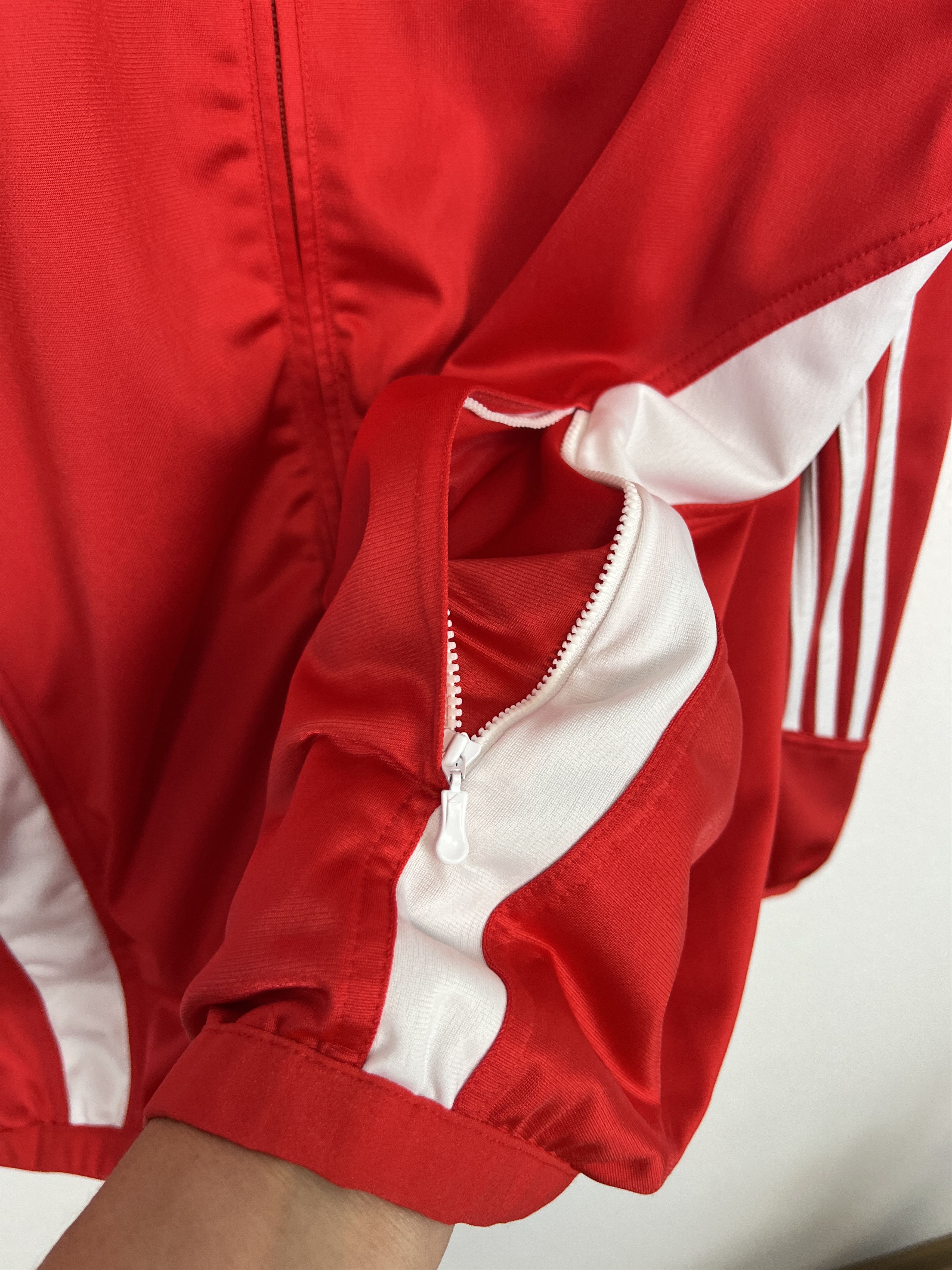 Adidas Vintage Adidas Benfica Football Jacket Soccer Red Track Top Size US M / EU 48-50 / 2 - 5 Thumbnail