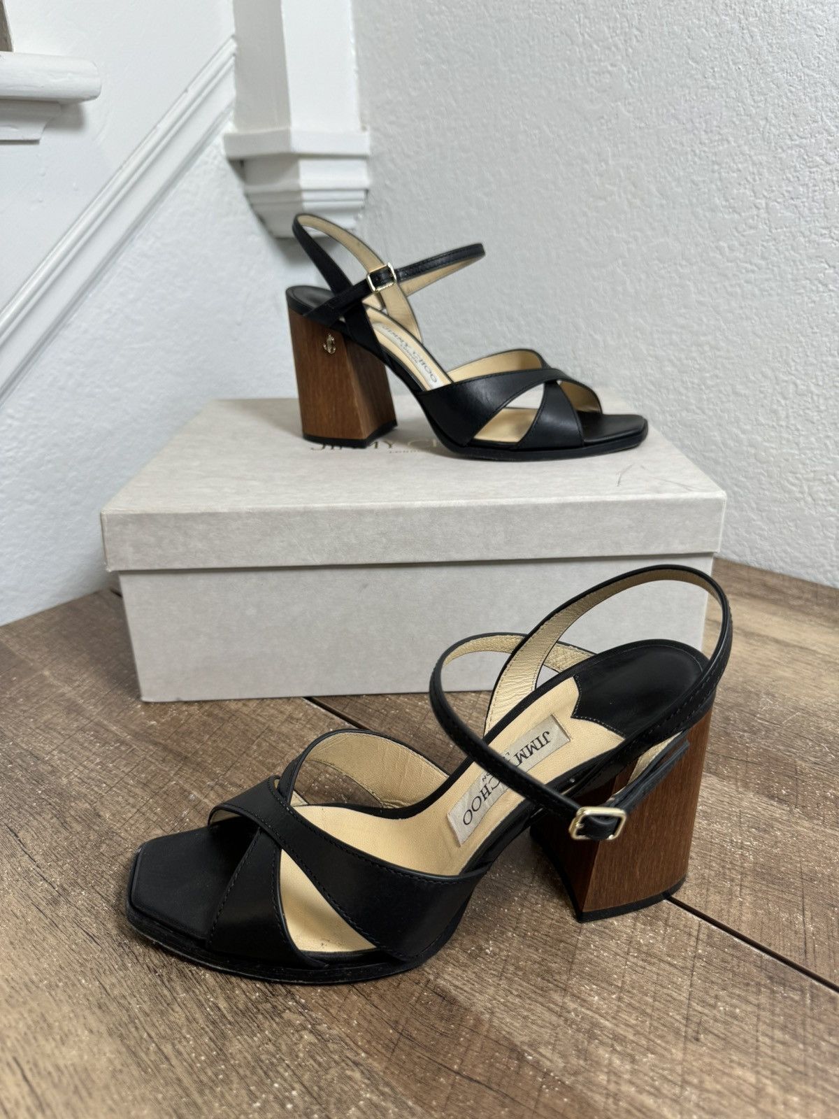 Jimmy Choo $795 Jimmy Choo "Joya" black leather heel 37.5EUR/ 7.5 Size US 7.5 / IT 37.5 - 2 Thumbnail