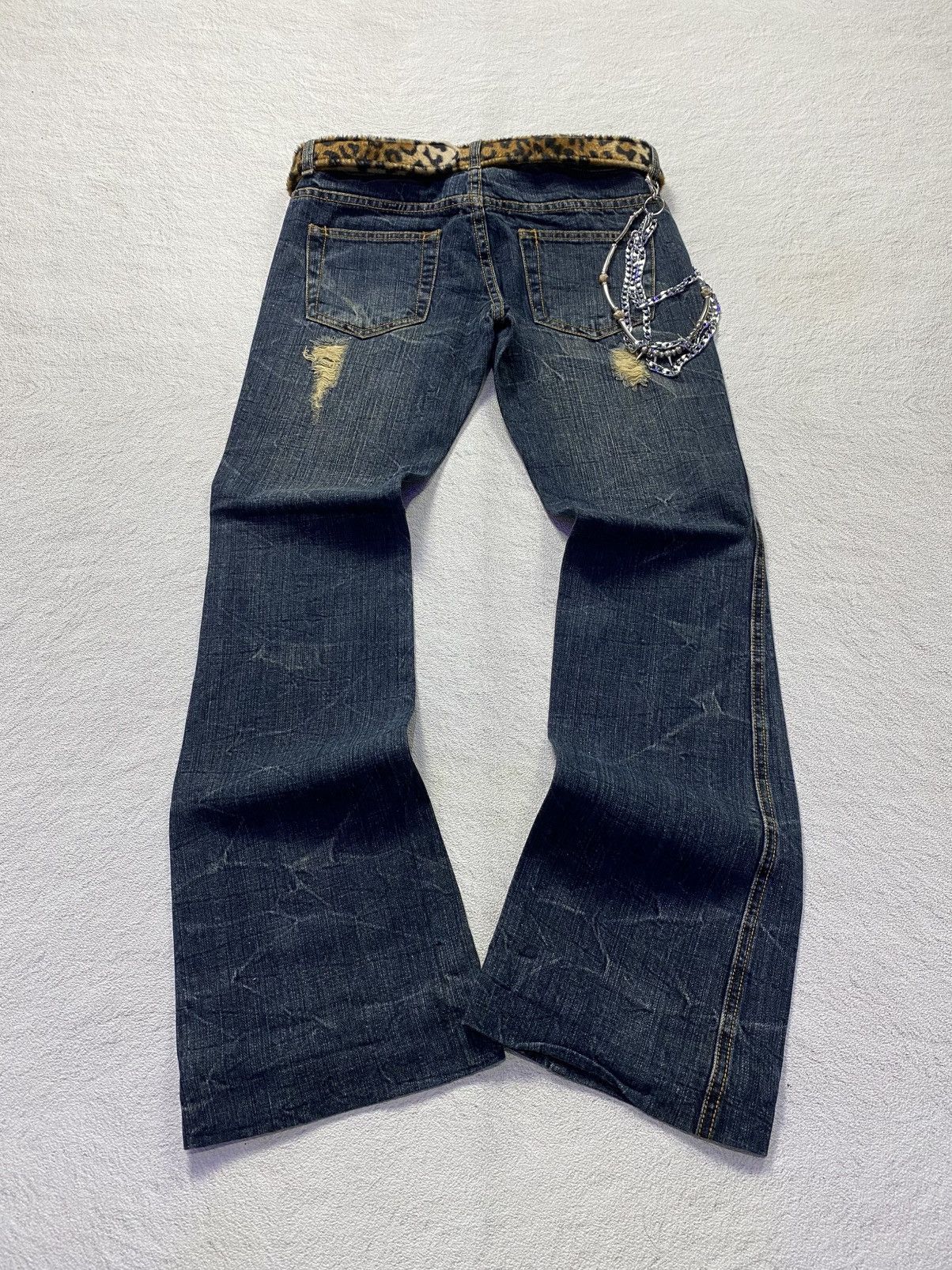 If Six Was Nine × Japanese Brand × Tornado Mart Pink kiss distressed mudwash flare jean Size US 31 - 2 Thumbnail