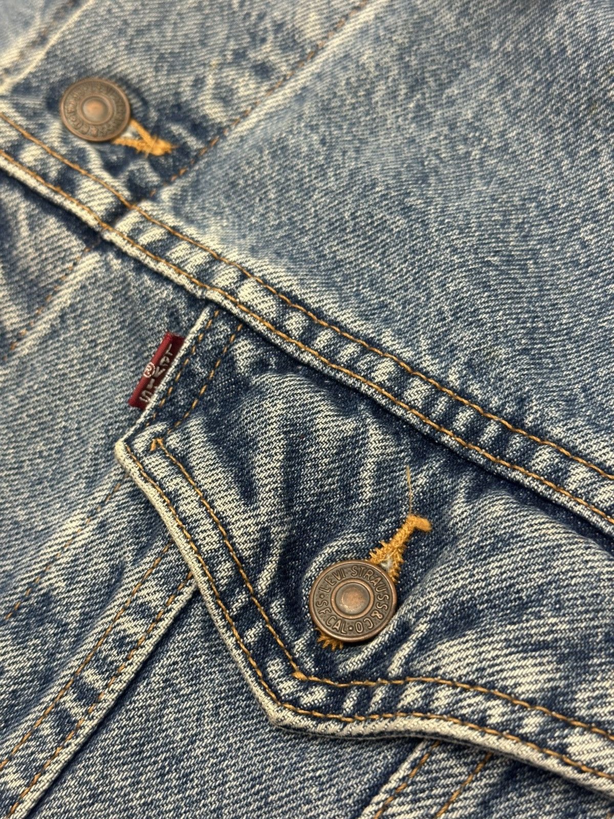 Levi's Vintage 90s Levi's 70507 0389 Trucker Jacket Large USA Made Size US L / EU 52-54 / 3 - 8 Thumbnail