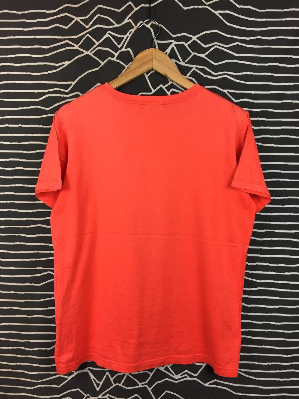 Givenchy Vtg Givenchy Life "Dans ma maison" Book Graphic Tee Size US M / EU 48-50 / 2 - 9 Thumbnail