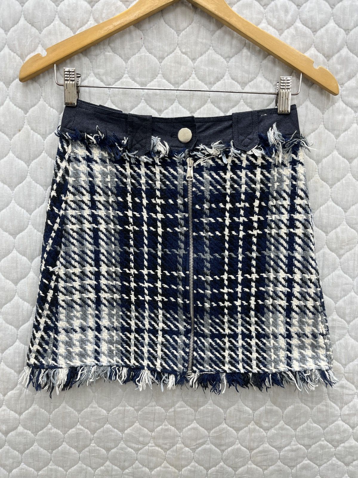 Zara 🔥🔥🔥STEALS ZARA TWEED MINI SKIRTS Size 26" / US 2 / IT 38 - 1 Thumbnail
