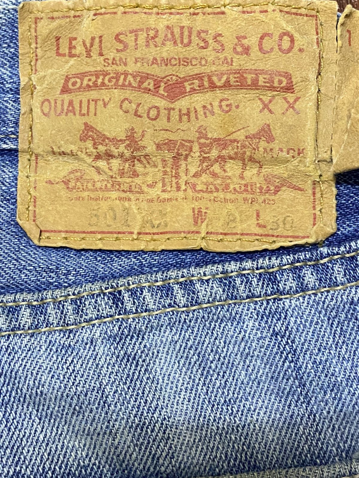 Levi's Vintage Levis501 Blue Faded Wash Baggy Style Jeans Size US 38 / EU 54 - 13 Thumbnail
