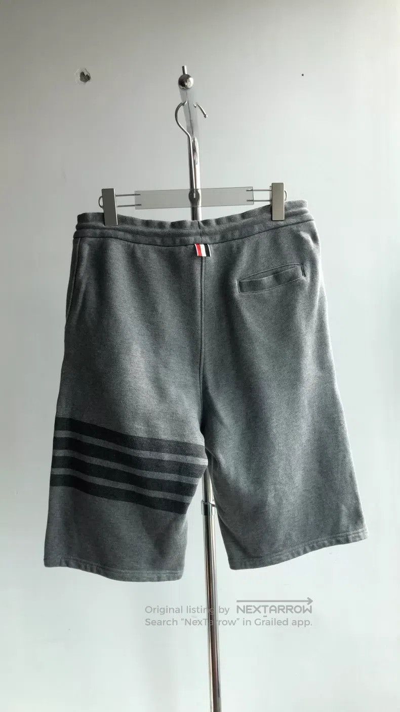 Thom Browne Thom Browne size 3 Gray Striped Shorts Size US 30 / EU 46 - 2 Thumbnail