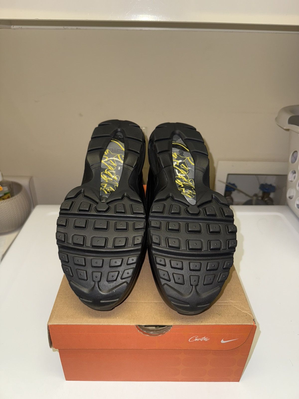 Corteiz × Nike Nike x Corteiz Air Max 95 Honey Black US Men’s size 9.5 Size US 9.5 / EU 42-43 - 6 Thumbnail