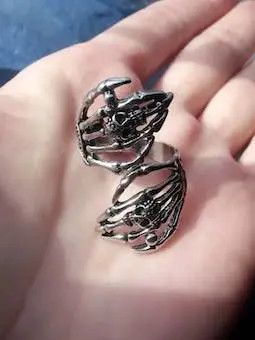 Jewelry Skull Gothic Vintage Skeleton Hand Bone Rings Size ONE SIZE - 4 Thumbnail