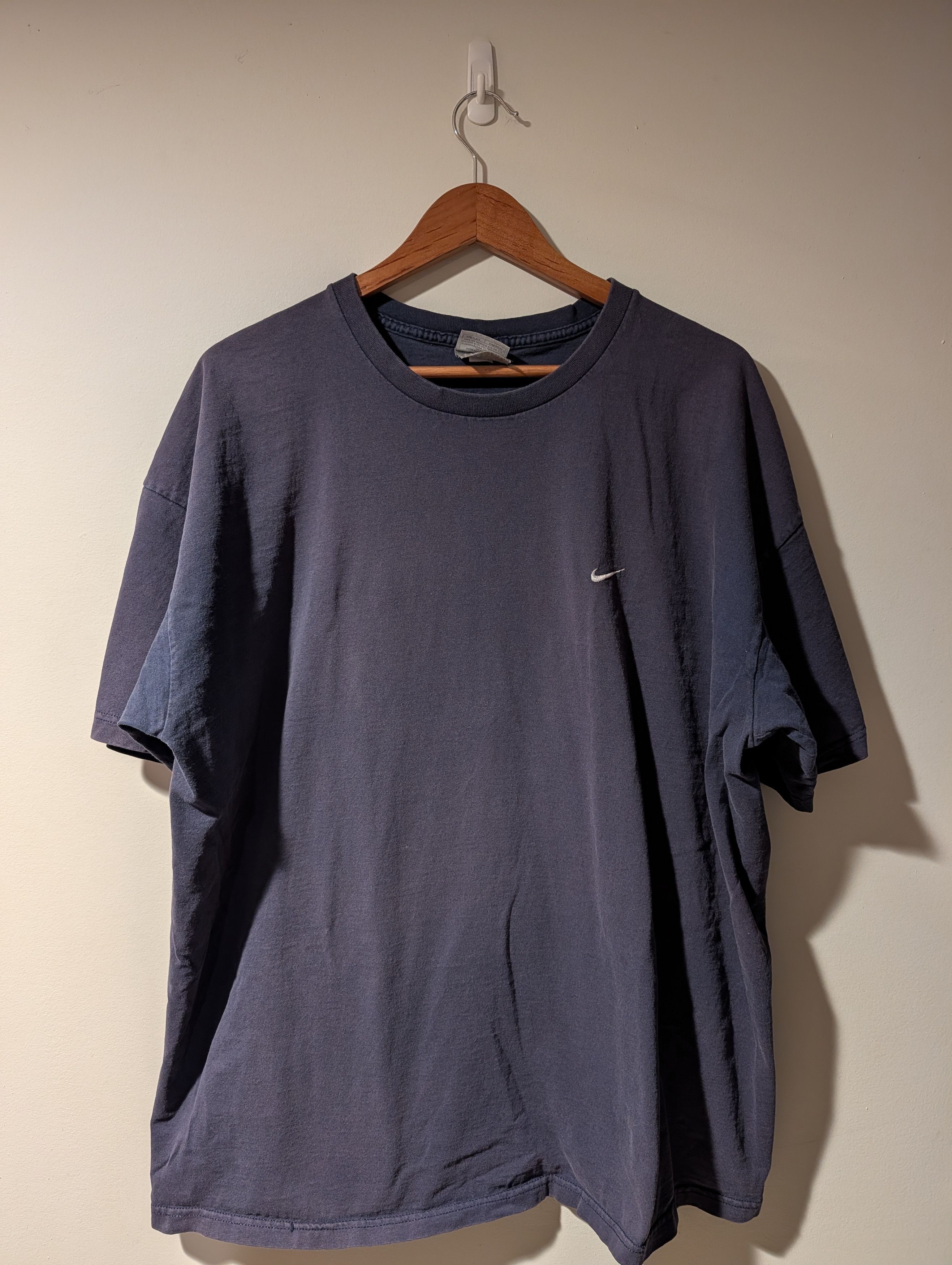 Nike Nike Mini Swoosh T-Shirt Embroidered Center Logo Heavyweight Size US XXL / EU 58 / 5 - 1 Thumbnail