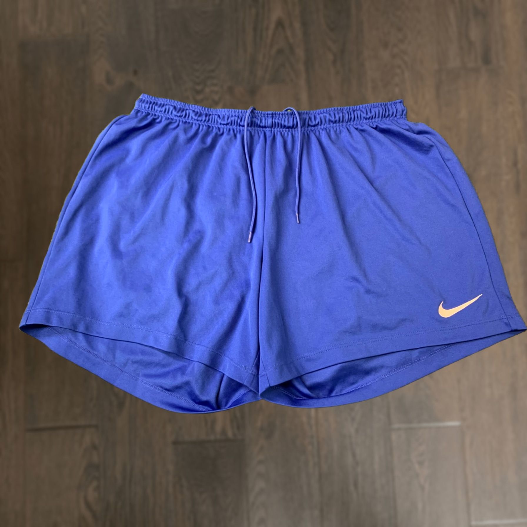 Nike Nike Park Dri-Fit Original 2017 Women Football Shorts XL Blue Floral Pattern Football Womens Shorts Size 32" / US 10 / IT 46 - 1 Thumbnail