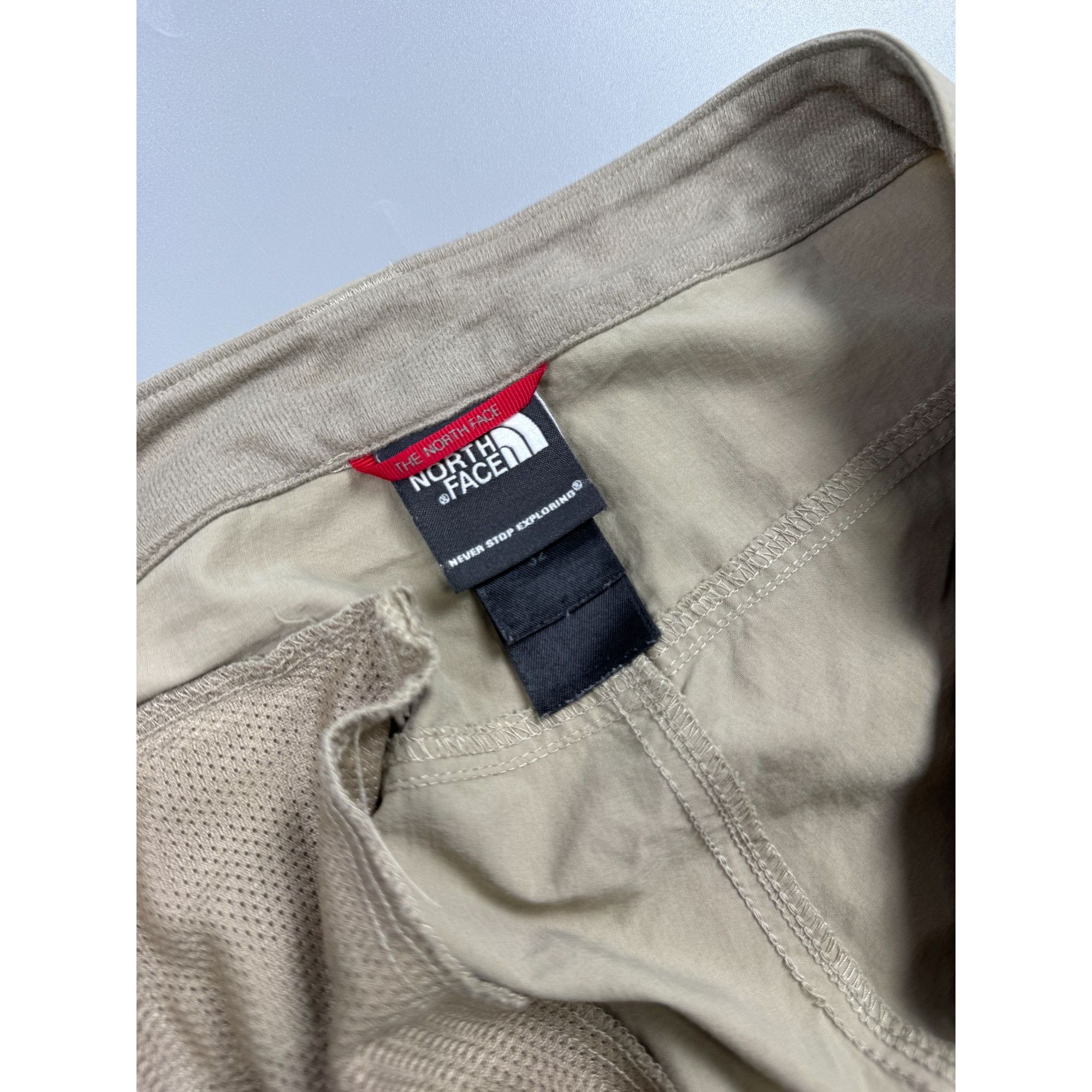 The North Face The North Face Beige Nylon Cargo Trail Pants (Y1190) Size US 32 / EU 48 - 10 Thumbnail
