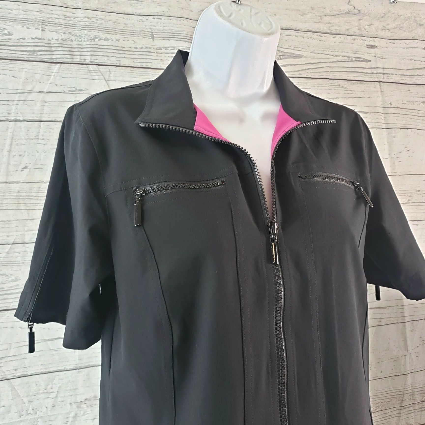 Vintage Chico's Zenergy Womens Top Sz S Black Full Zip Short Sleeve Shirt Womens Size S / US 4 / IT 40 - 2 Thumbnail