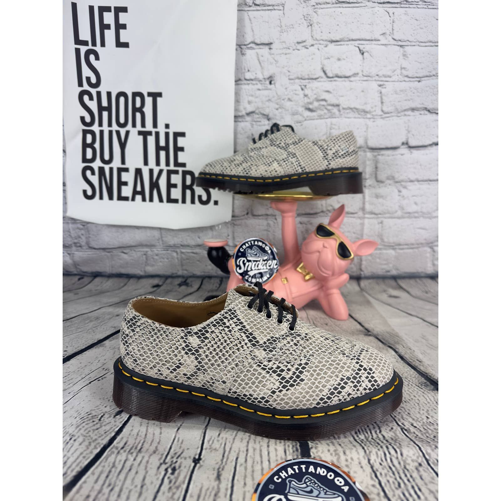 image of Dr Martens Oxford Shoes Womens Size 5 Python White Snake Suede