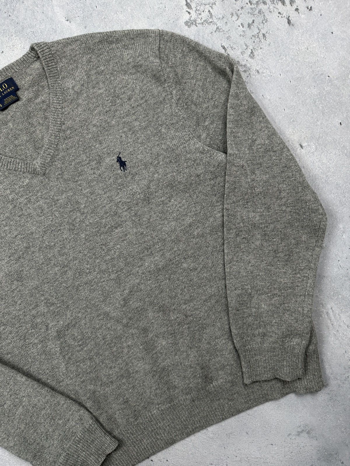 Polo Ralph Lauren Polo Ralph Lauren Grey V-neck Wool Sweater Italian Yarn 00s Size US L / EU 52-54 / 3 - 4 Thumbnail