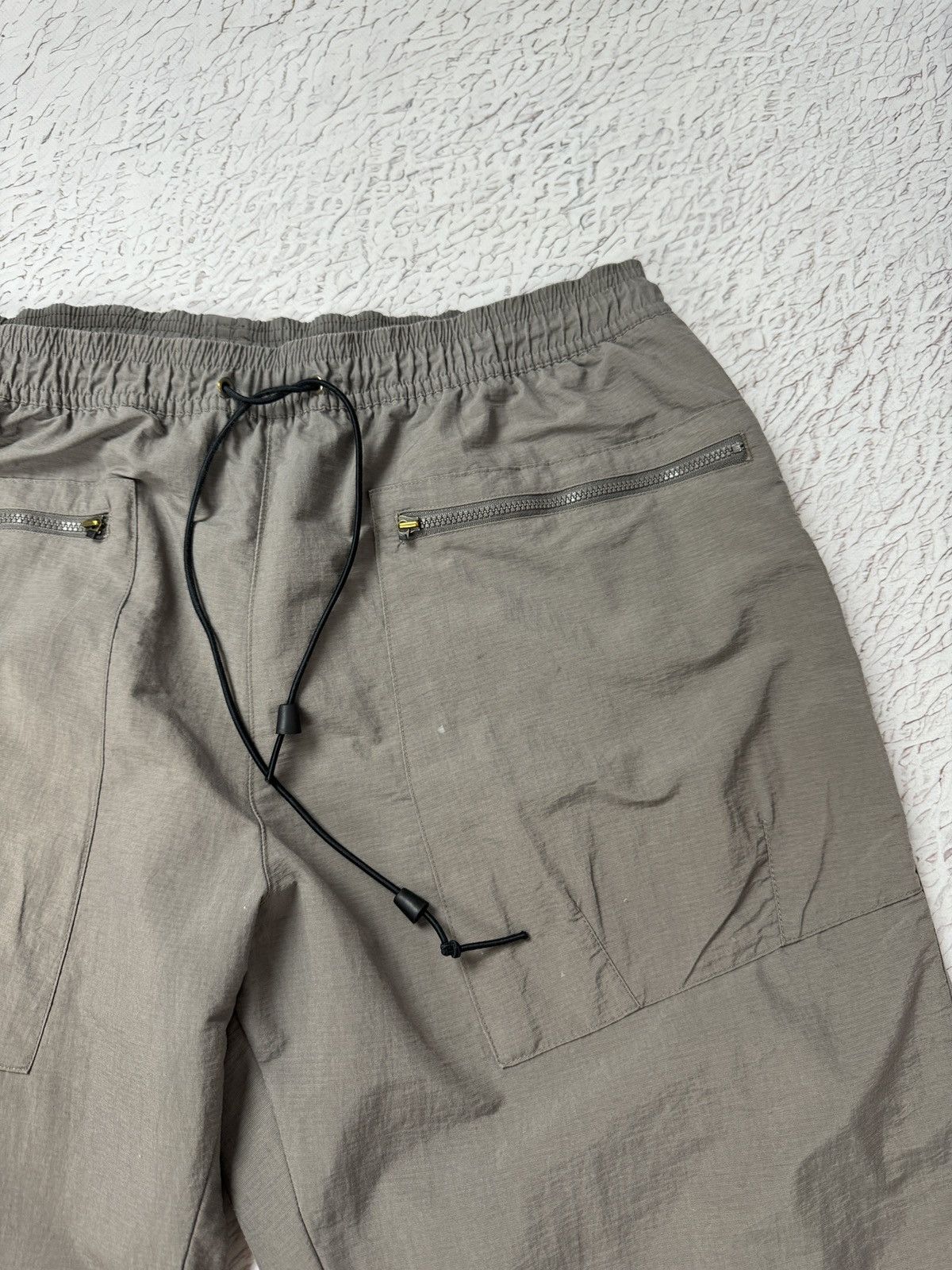 Adidas Adidas vntg y2k outdoor hiking 2 in 1 tightened track pants Size US 34 / EU 50 - 7 Thumbnail