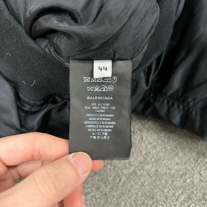 Balenciaga Balenciaga Sinner baseball uniform coat Size US S / EU 44-46 / 1 - 7 Thumbnail