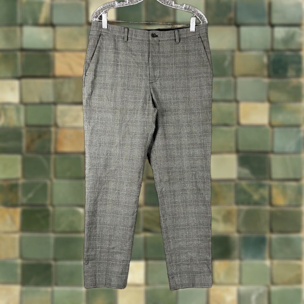 Zara ZARA Dress Pants Women Size 31 Gray Plaid Pockets Womens Size 24" / US 00 / IT 34 - 1 Thumbnail